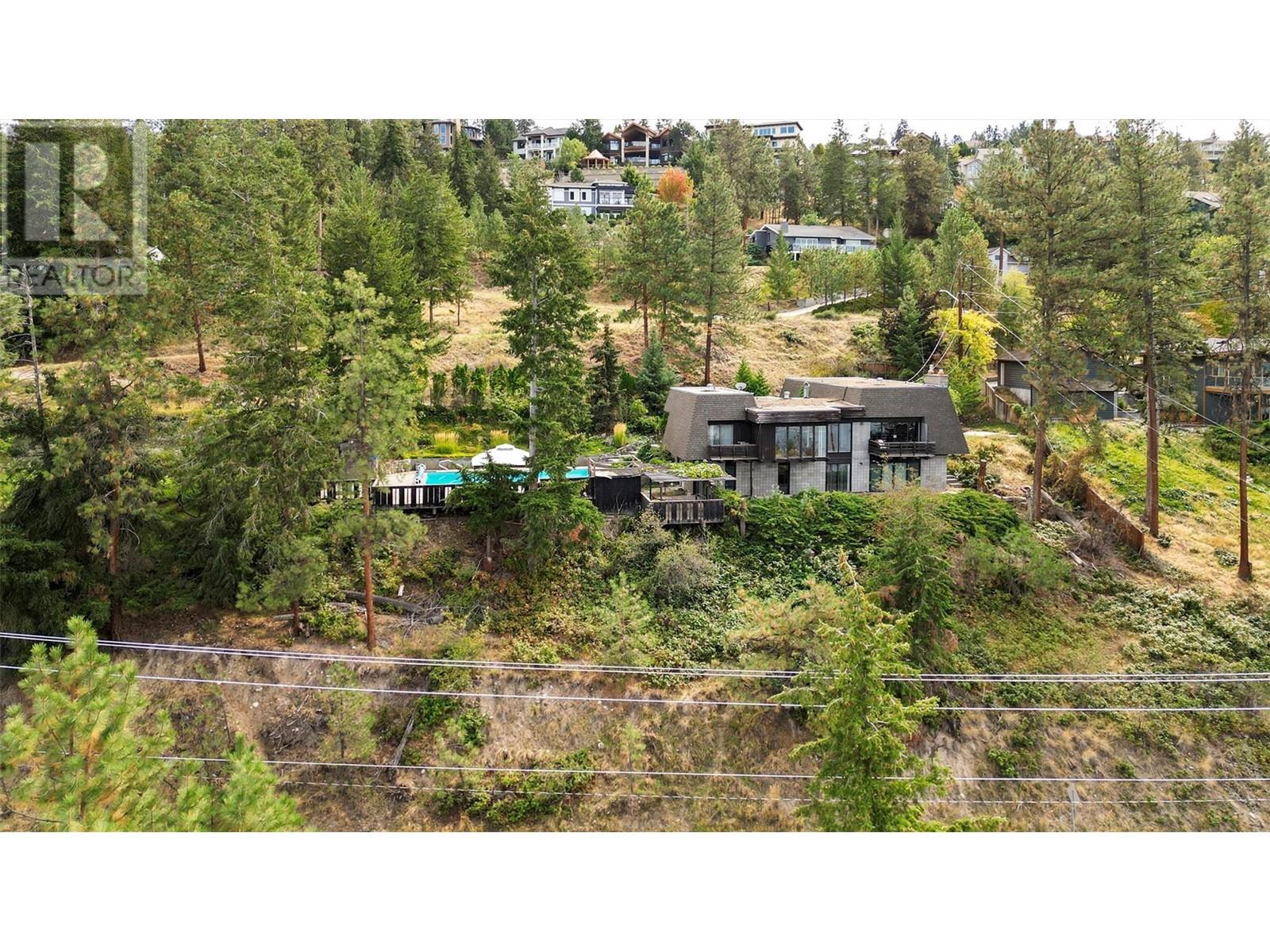 402 Viewcrest Road, Kelowna, British Columbia  V1W 4J8 - Photo 6 - 10324158