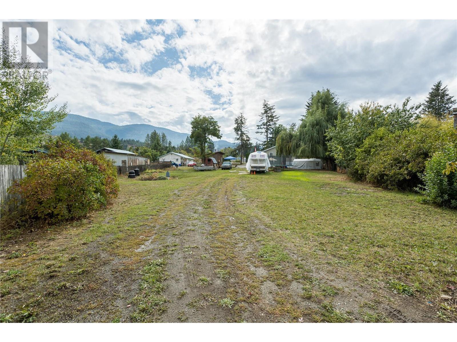 4132 Crozier Road, Spallumcheen, British Columbia  V0E 1B6 - Photo 34 - 10323909