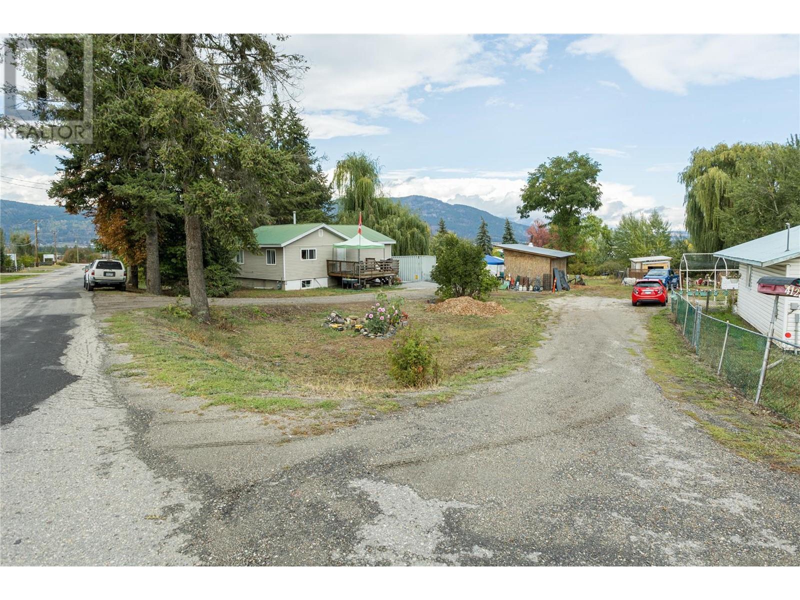 4132 Crozier Road, Spallumcheen, British Columbia  V0E 1B6 - Photo 4 - 10323909