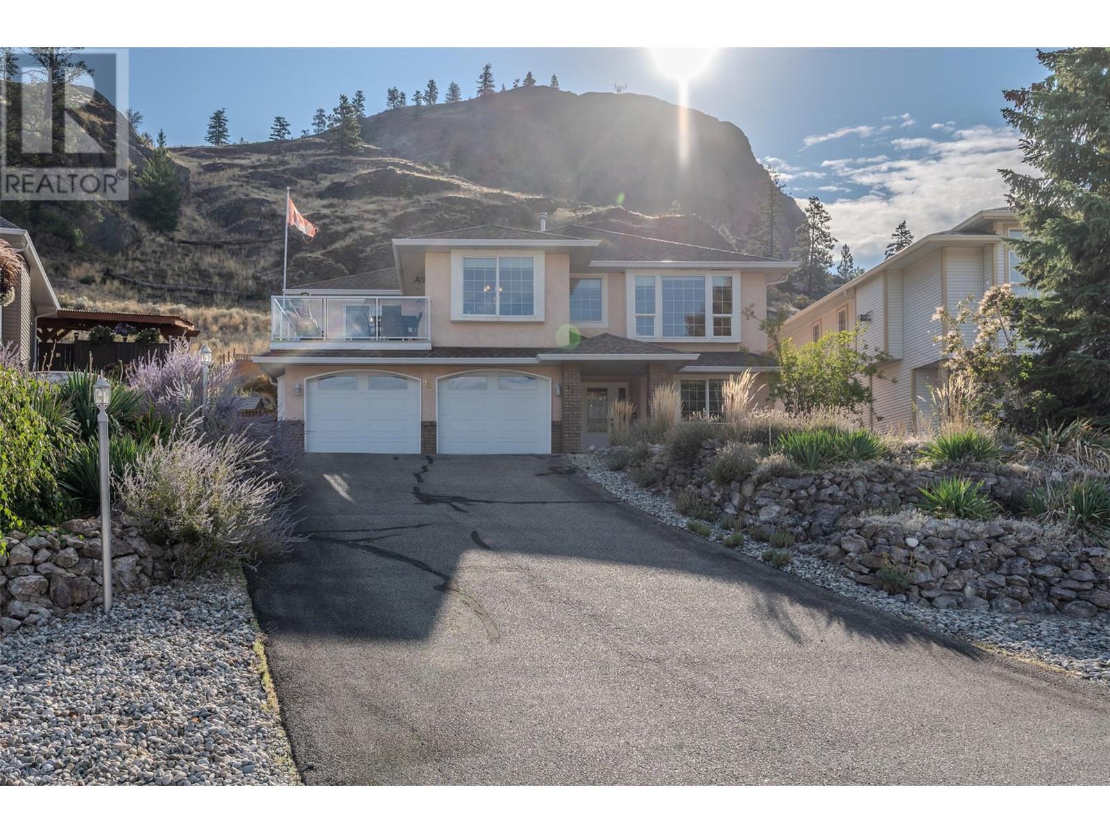 981 Peachcliff Drive, Okanagan Falls, British Columbia  V0H 1R1 - Photo 1 - 10324291