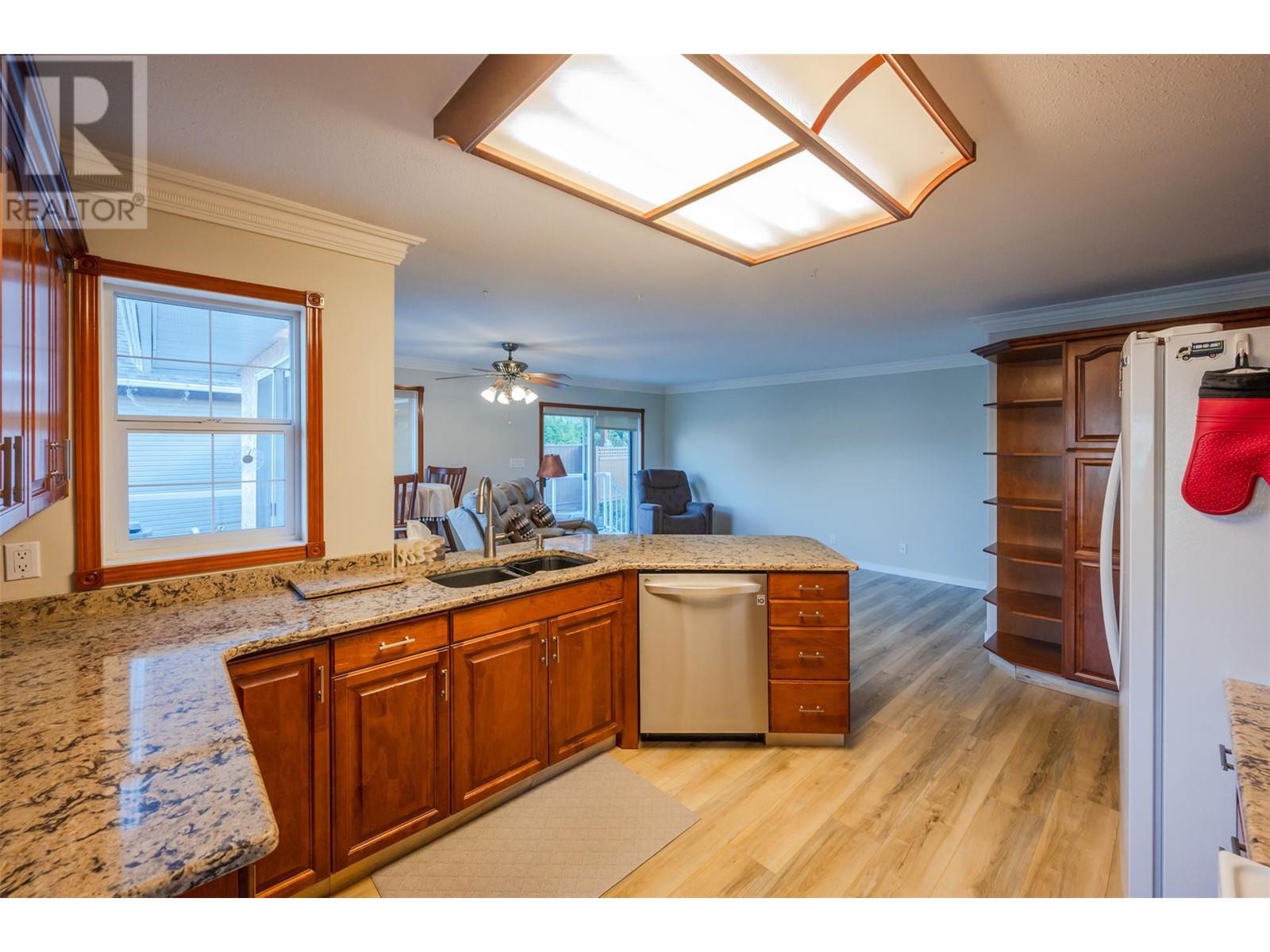 981 Peachcliff Drive, Okanagan Falls, British Columbia  V0H 1R1 - Photo 16 - 10324291