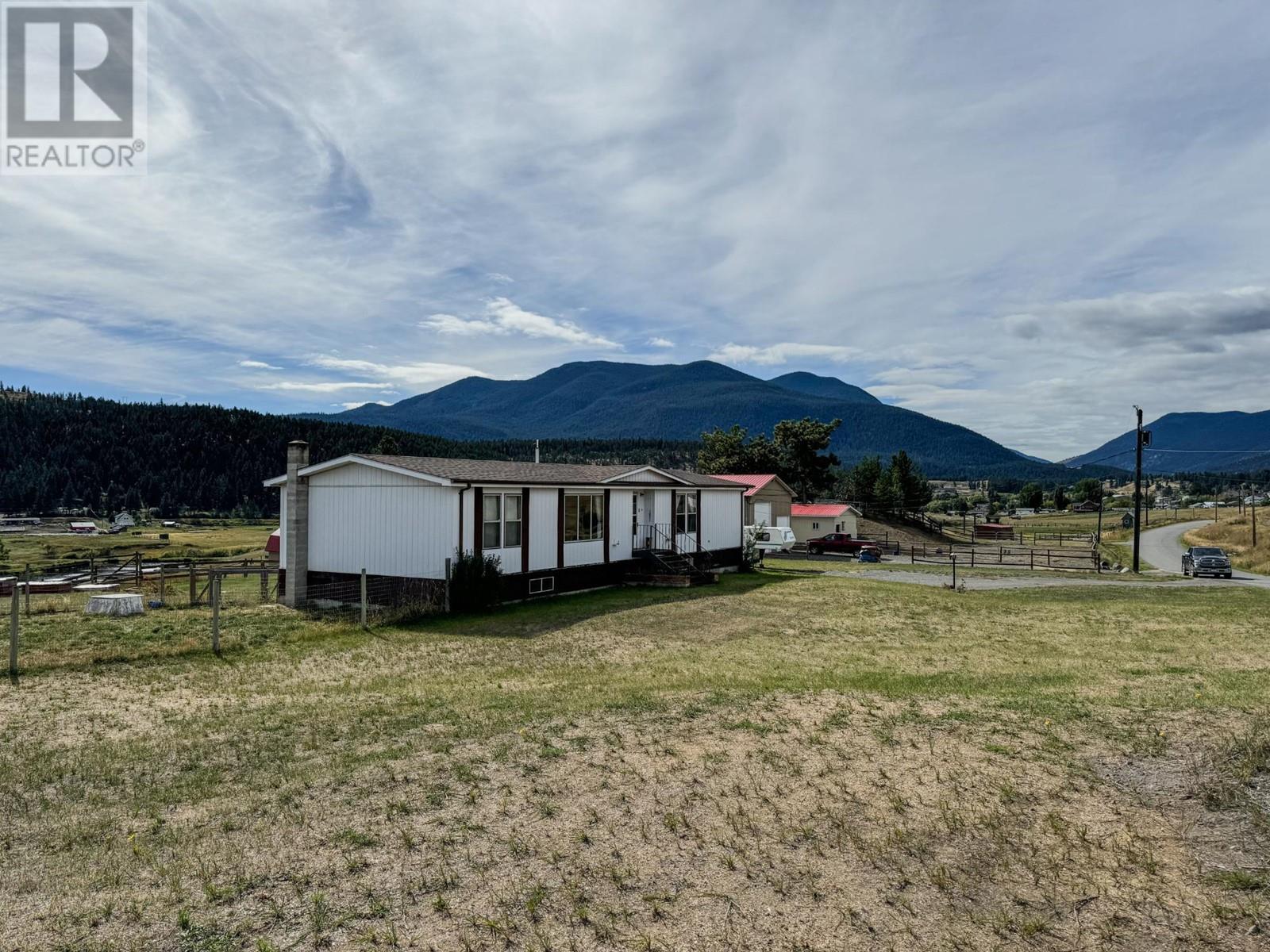 7520 West Subdivision Road, Clinton, British Columbia  V0K 1K0 - Photo 54 - 180937