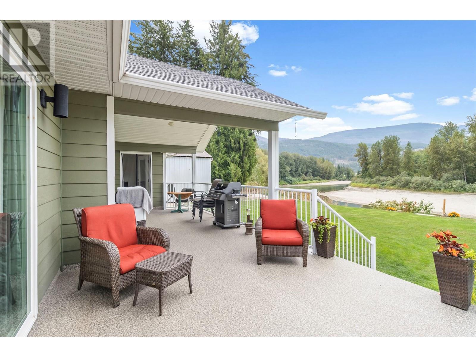 421 Hillier Road, Sicamous, British Columbia  V0E 2V4 - Photo 31 - 10324372