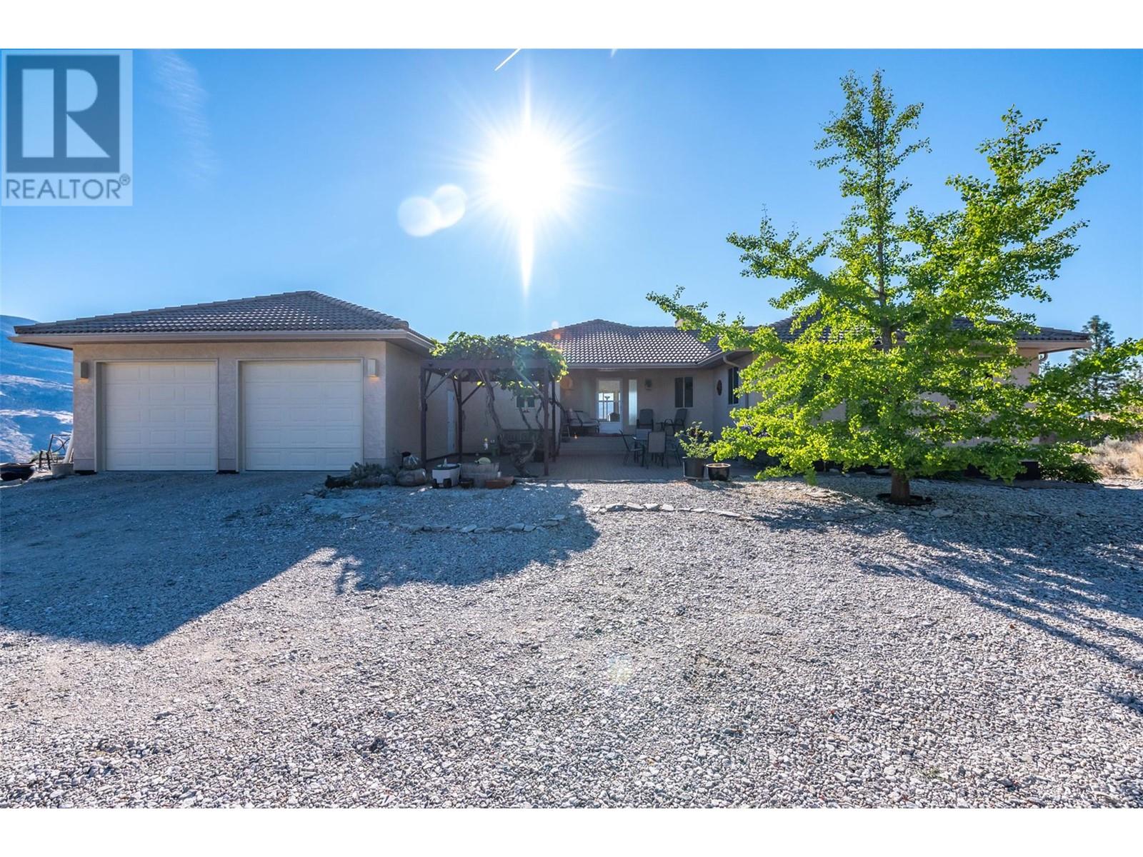 409 Patten Road, Oliver, British Columbia  V0H 1T5 - Photo 3 - 10324351