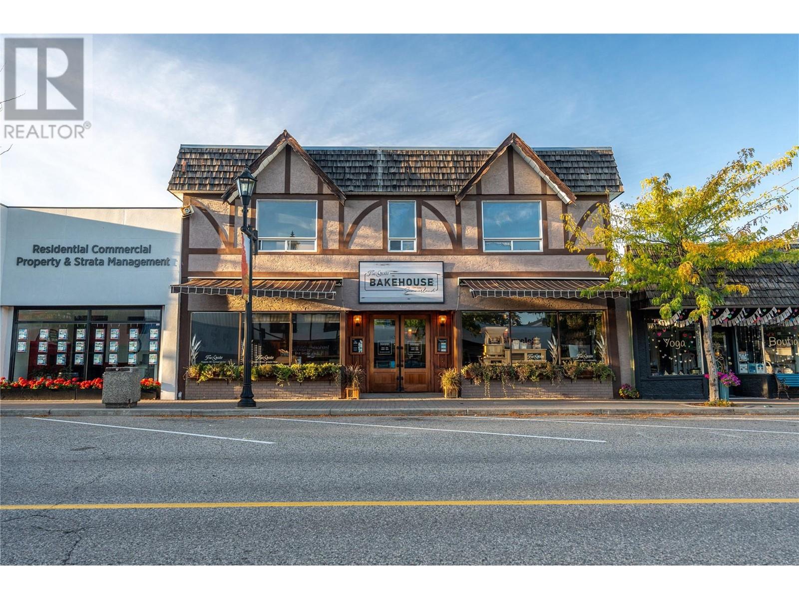 10110 Main Street, Summerland, British Columbia  V0H 1Z0 - Photo 1 - 10324478