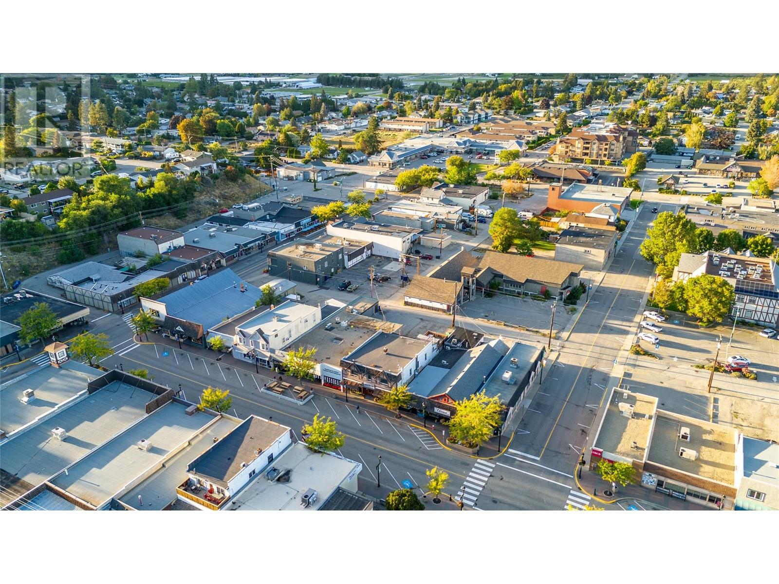 10110 Main Street, Summerland, British Columbia  V0H 1Z0 - Photo 6 - 10324478