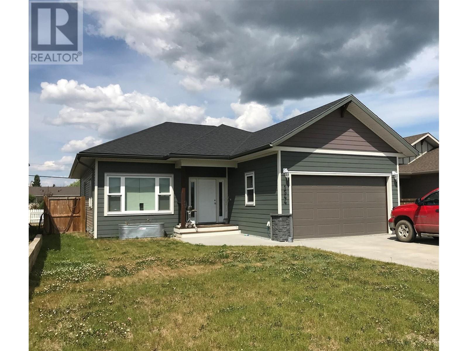 1544 117 Avenue, Dawson Creek, British Columbia  V1G 0E7 - Photo 1 - 10324522