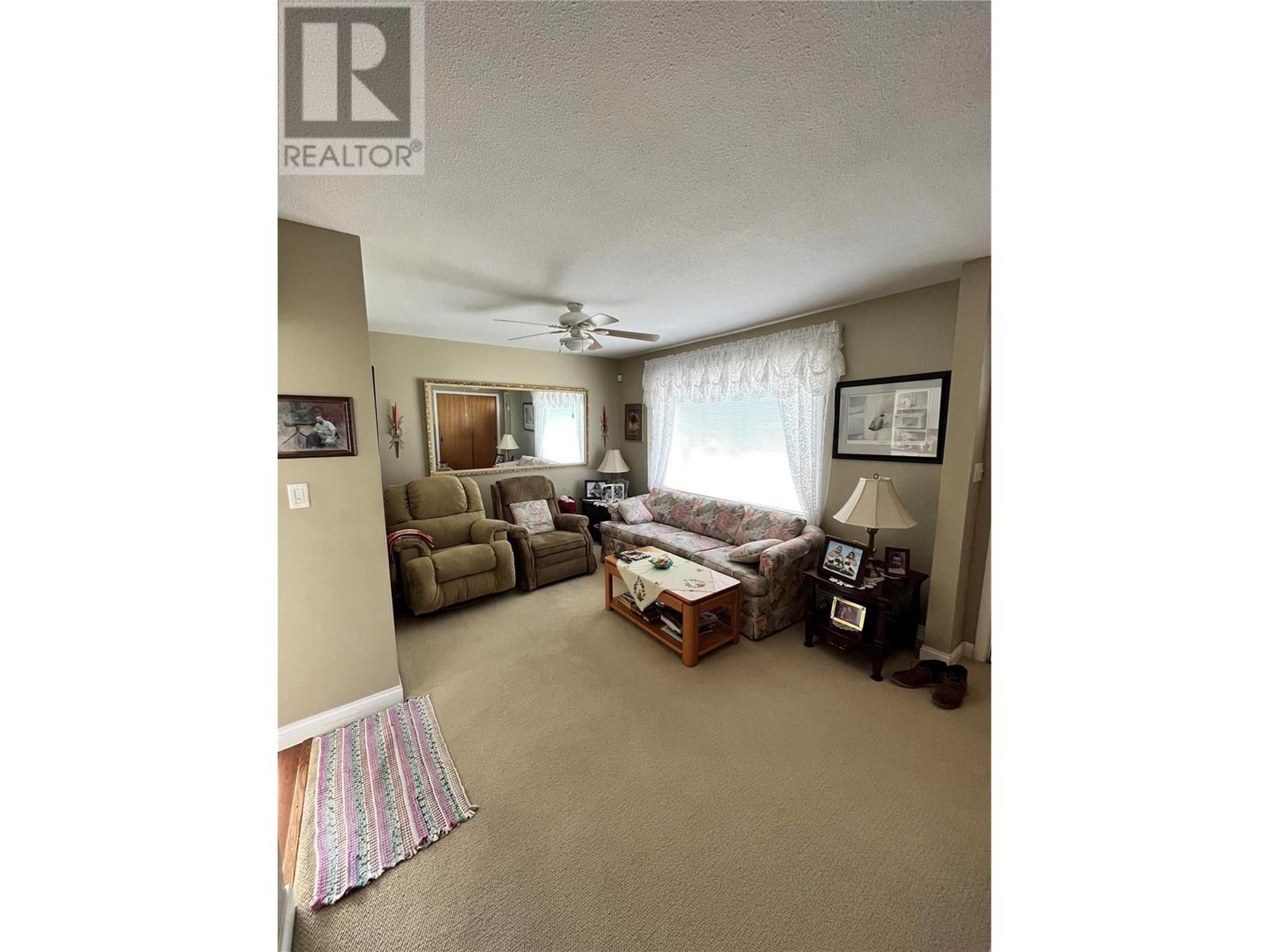 1339 Richter Street, Kelowna, British Columbia  V1Y 2L5 - Photo 3 - 10324557