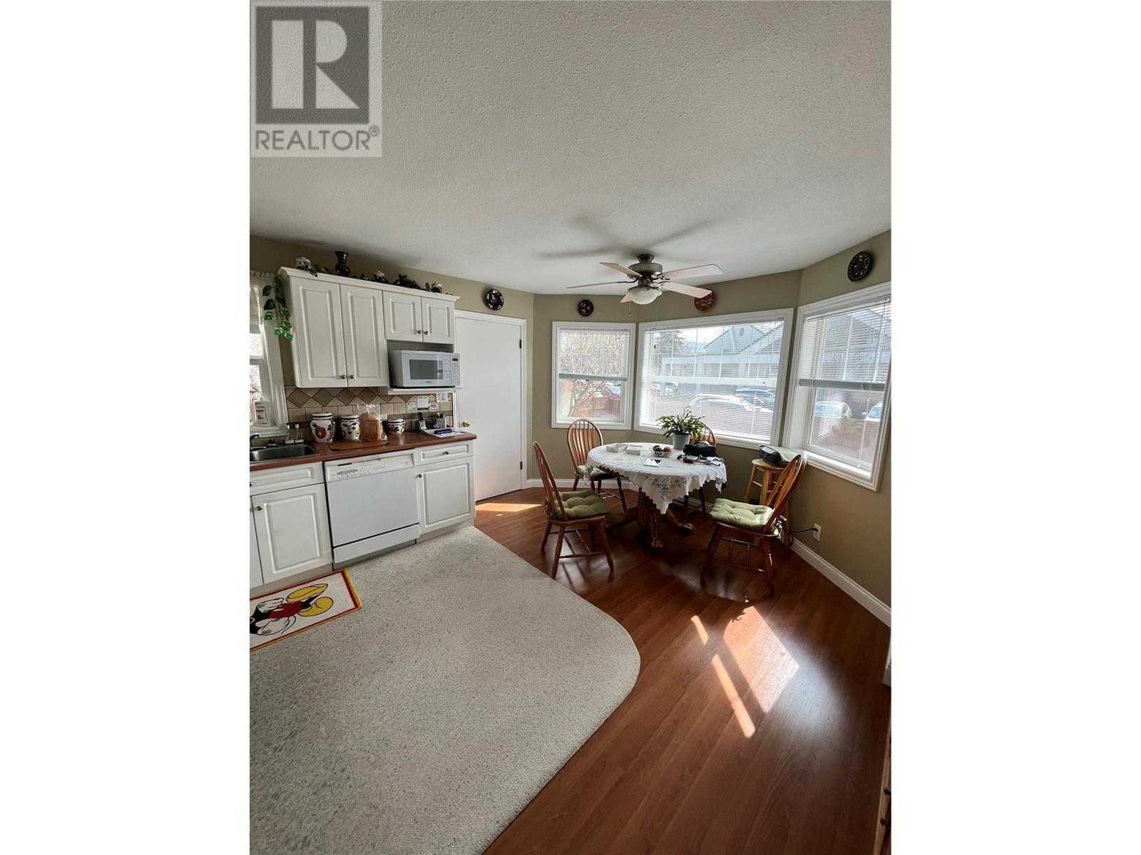 1339 Richter Street, Kelowna, British Columbia  V1Y 2L5 - Photo 4 - 10324557