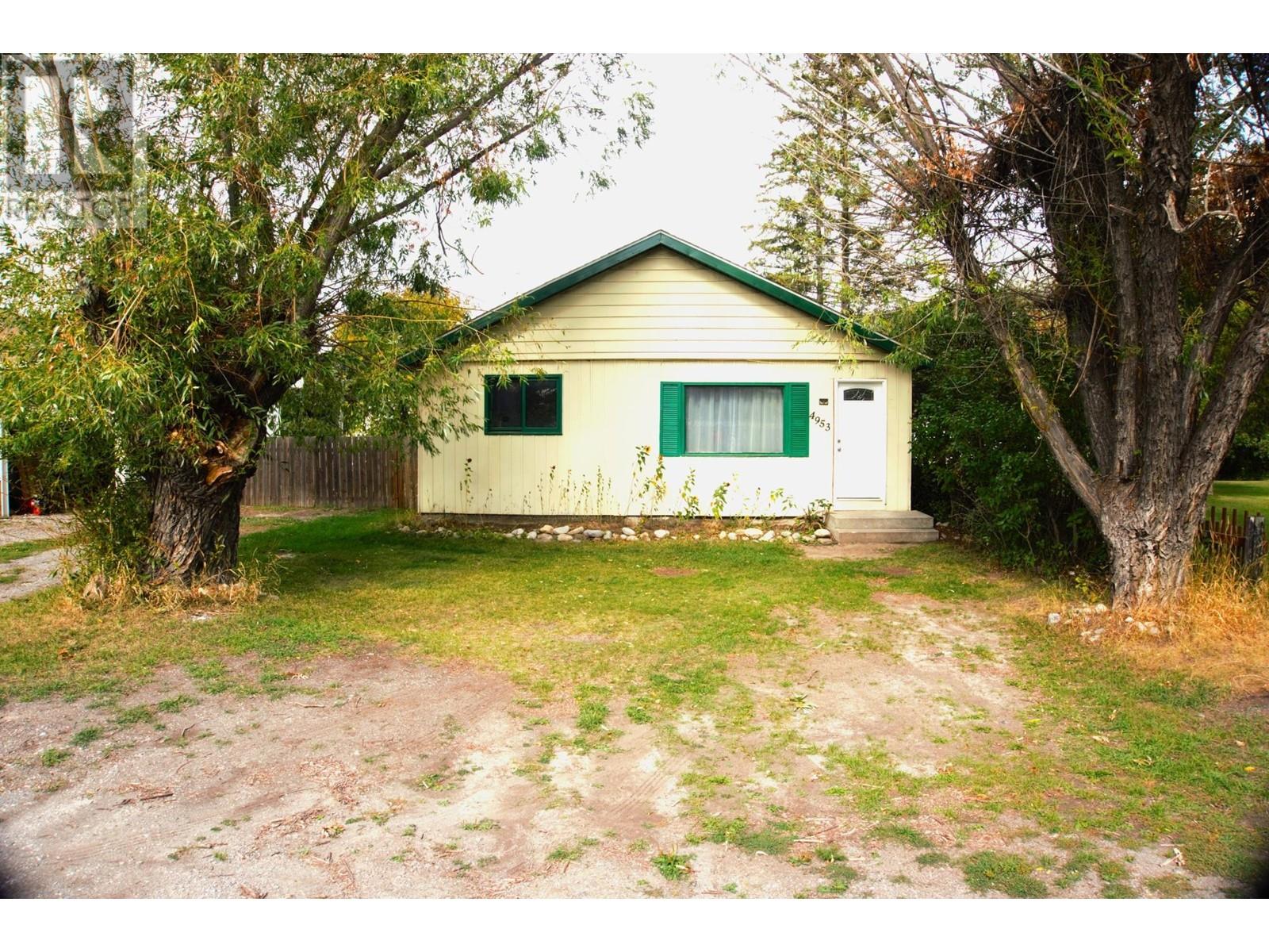 4953 Stevens Avenue, Canal Flats, British Columbia  V0B 1B0 - Photo 1 - 2479699