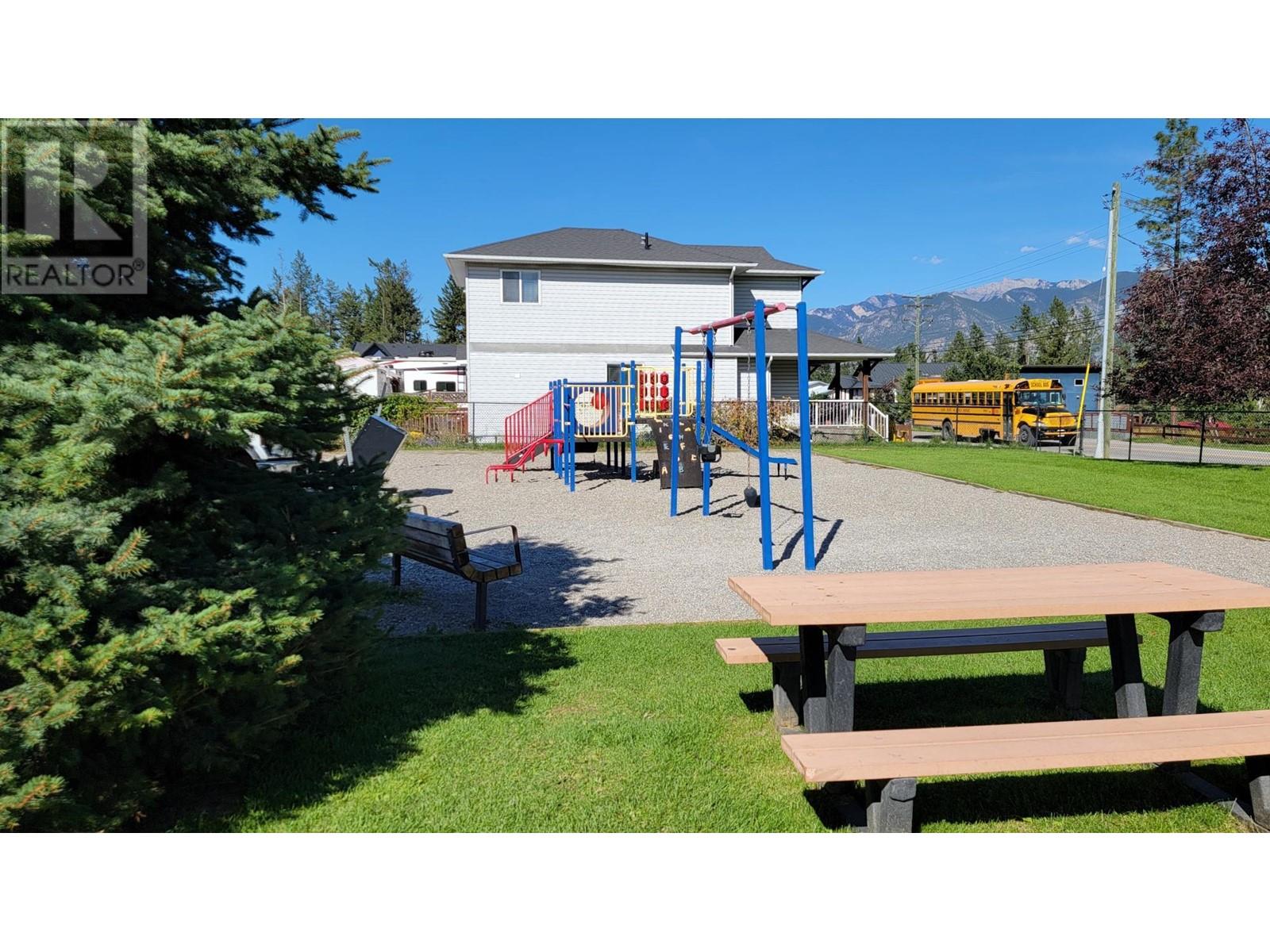 2200 Westside Park Avenue, Invermere, British Columbia  V0A 1K4 - Photo 7 - 2479707