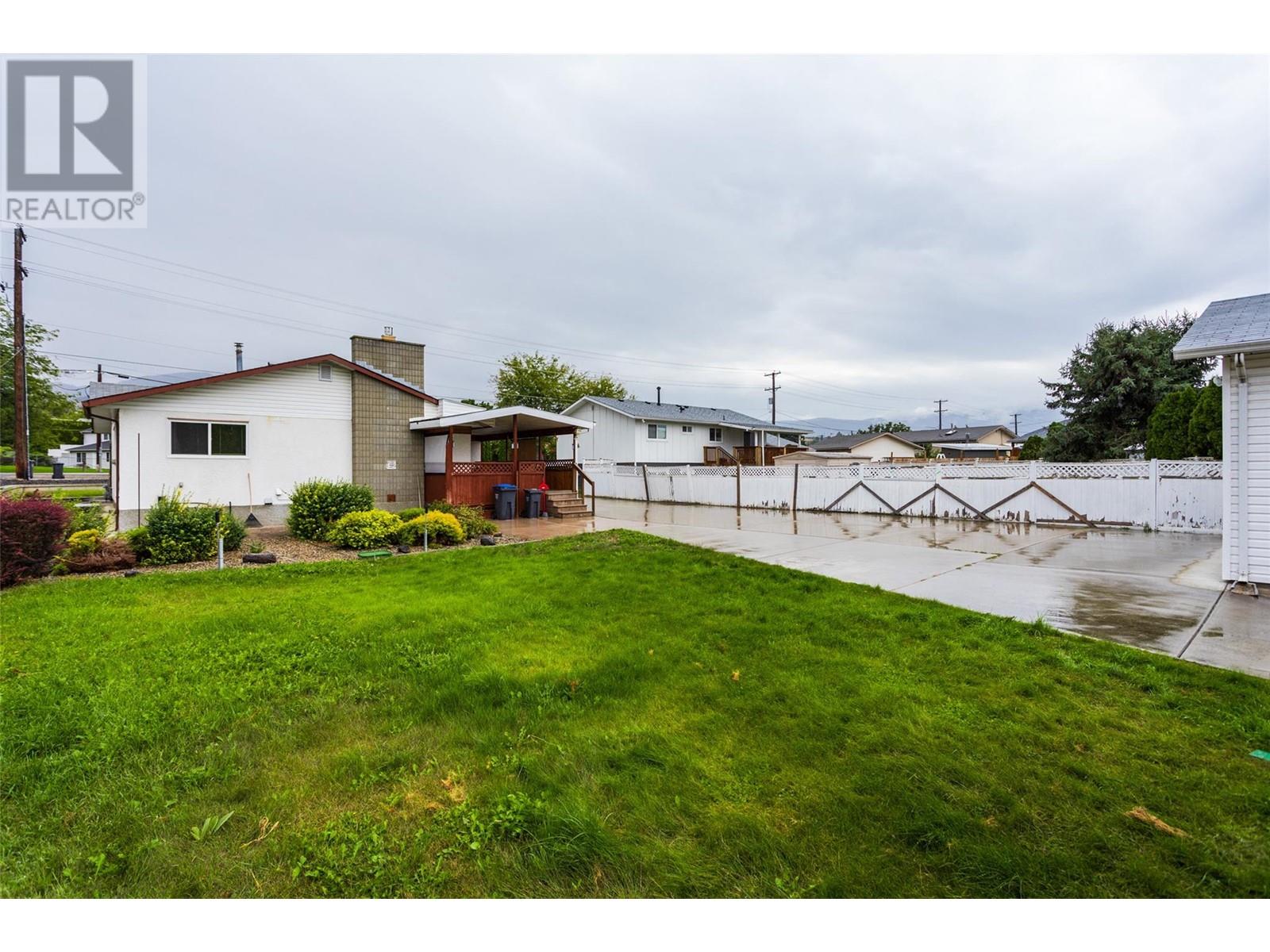 450 Hollywood Road S, Kelowna, British Columbia  V1X 3T1 - Photo 38 - 10324719