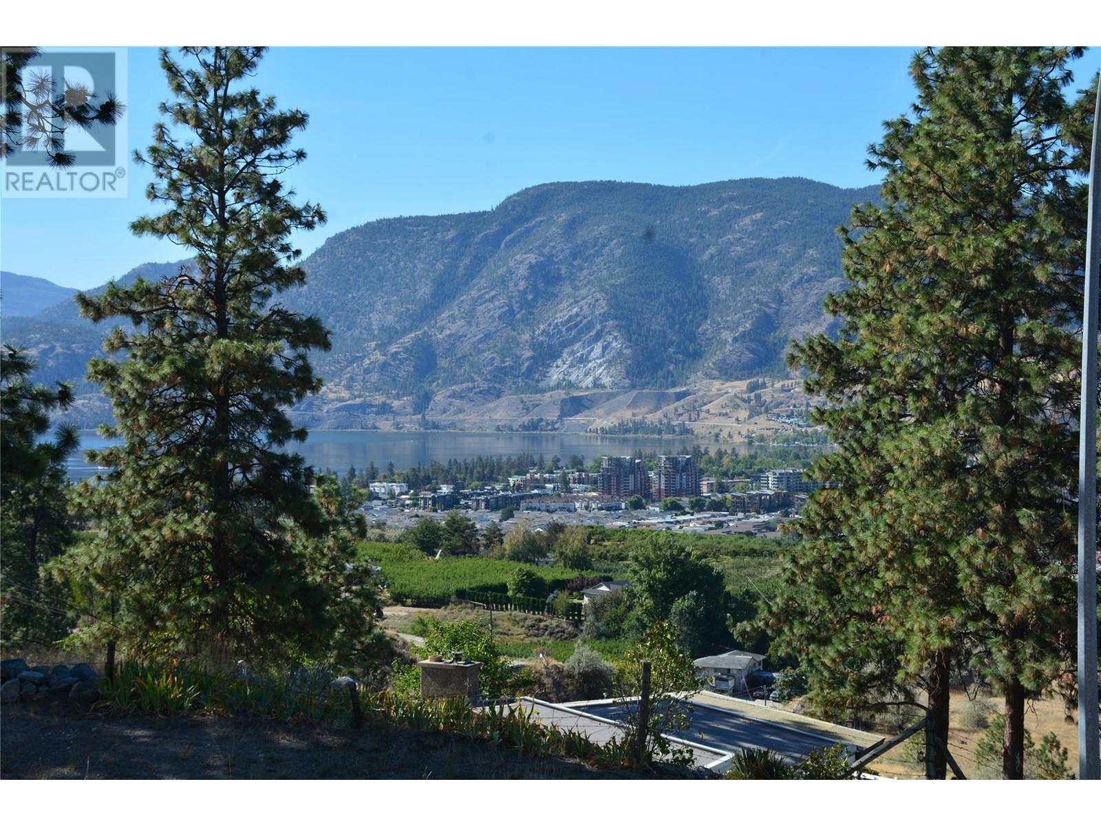 505 Pineview Road, Penticton, British Columbia  V2A 7S8 - Photo 2 - 10324919