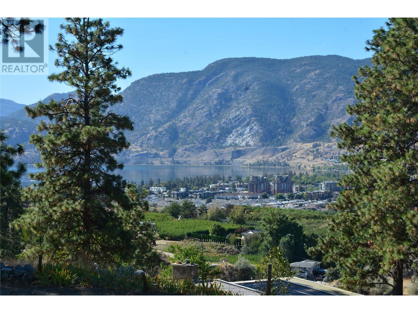 505 Pineview Road, Penticton, British Columbia  V2A 7S8 - Photo 3 - 10324919