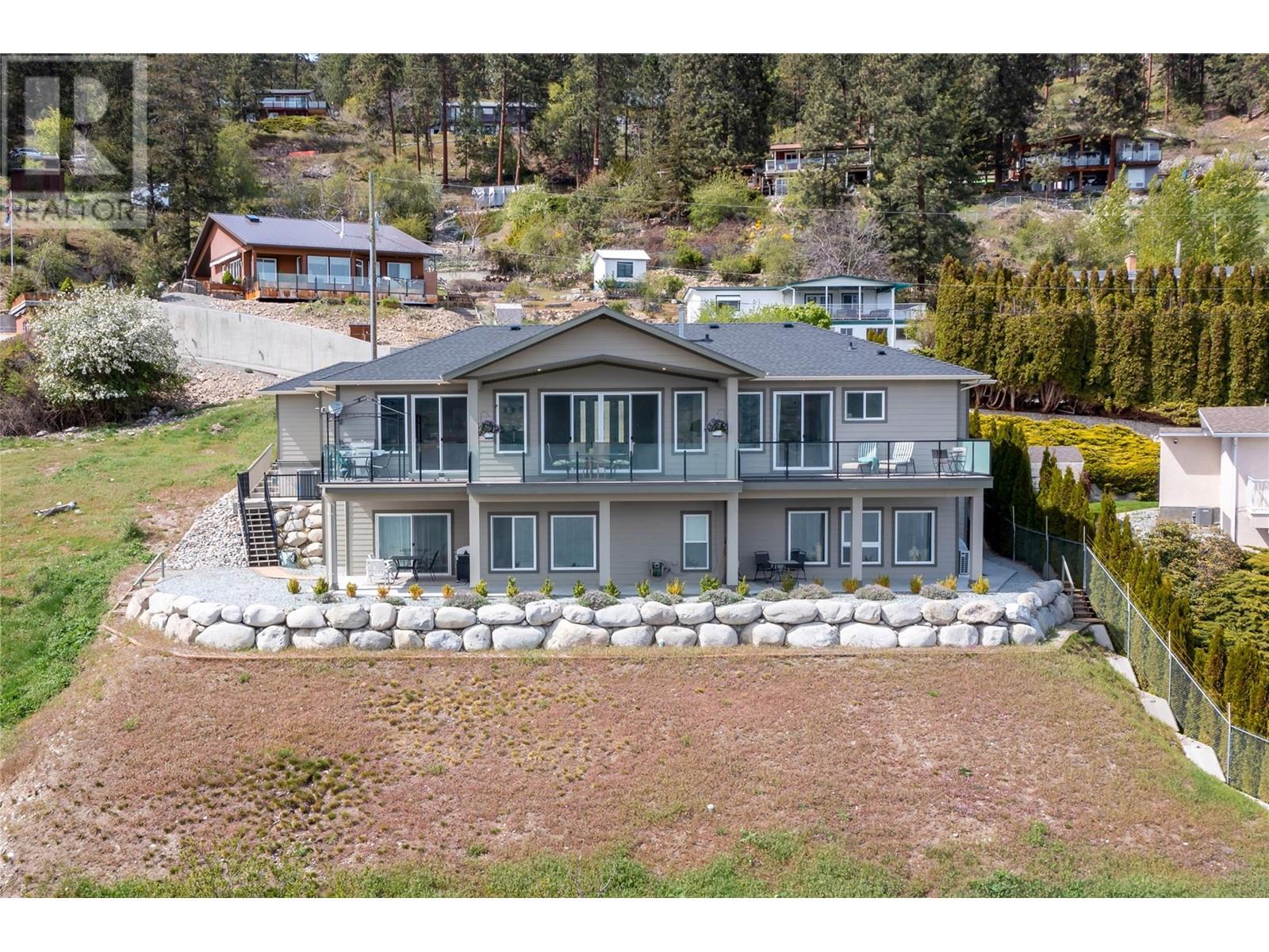 6372 Topham Place, Peachland, British Columbia  V0H 1X7 - Photo 6 - 10324898