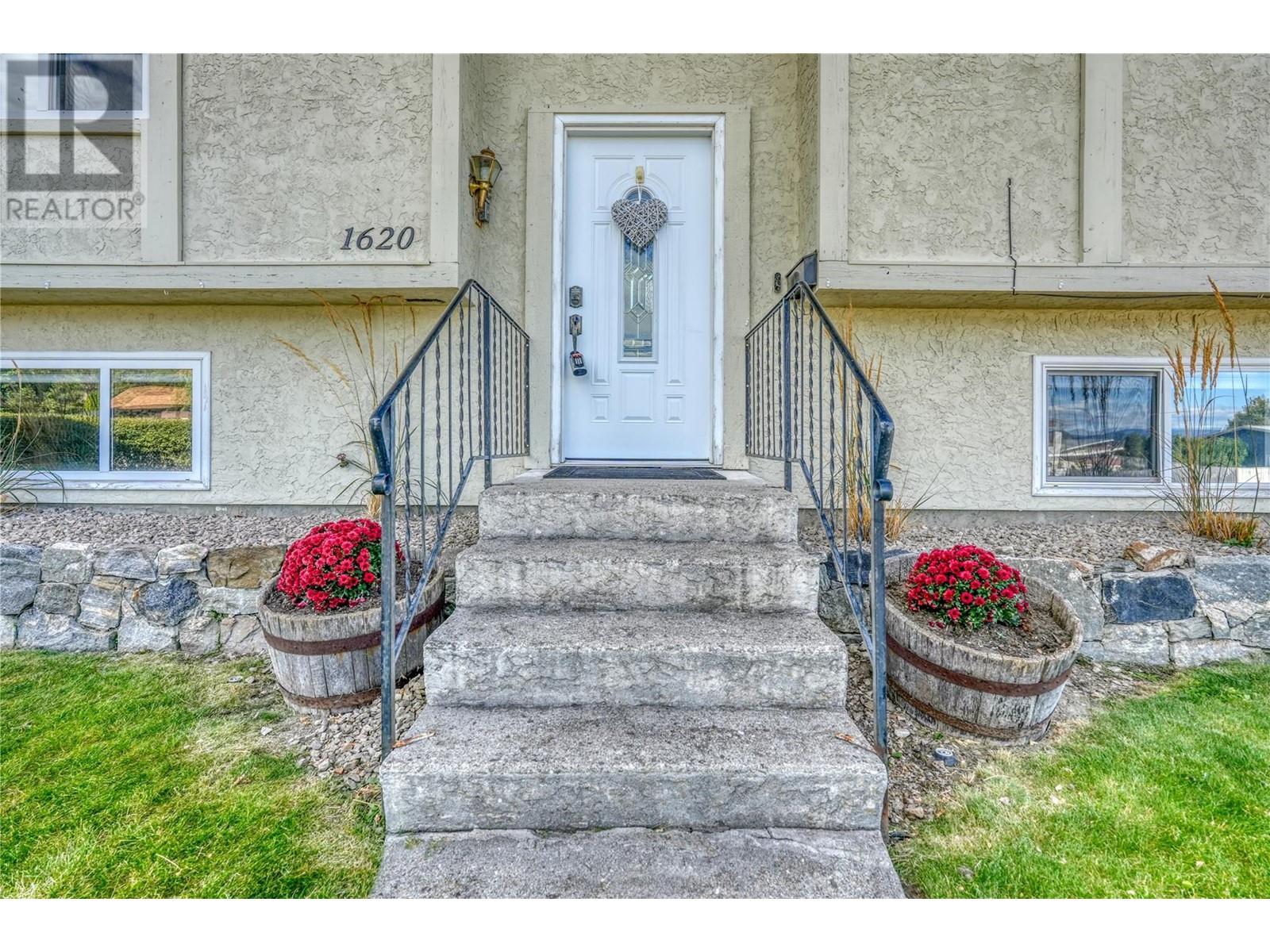 1620 Hatfield Avenue, Penticton, British Columbia  V2A 6L9 - Photo 46 - 10324940