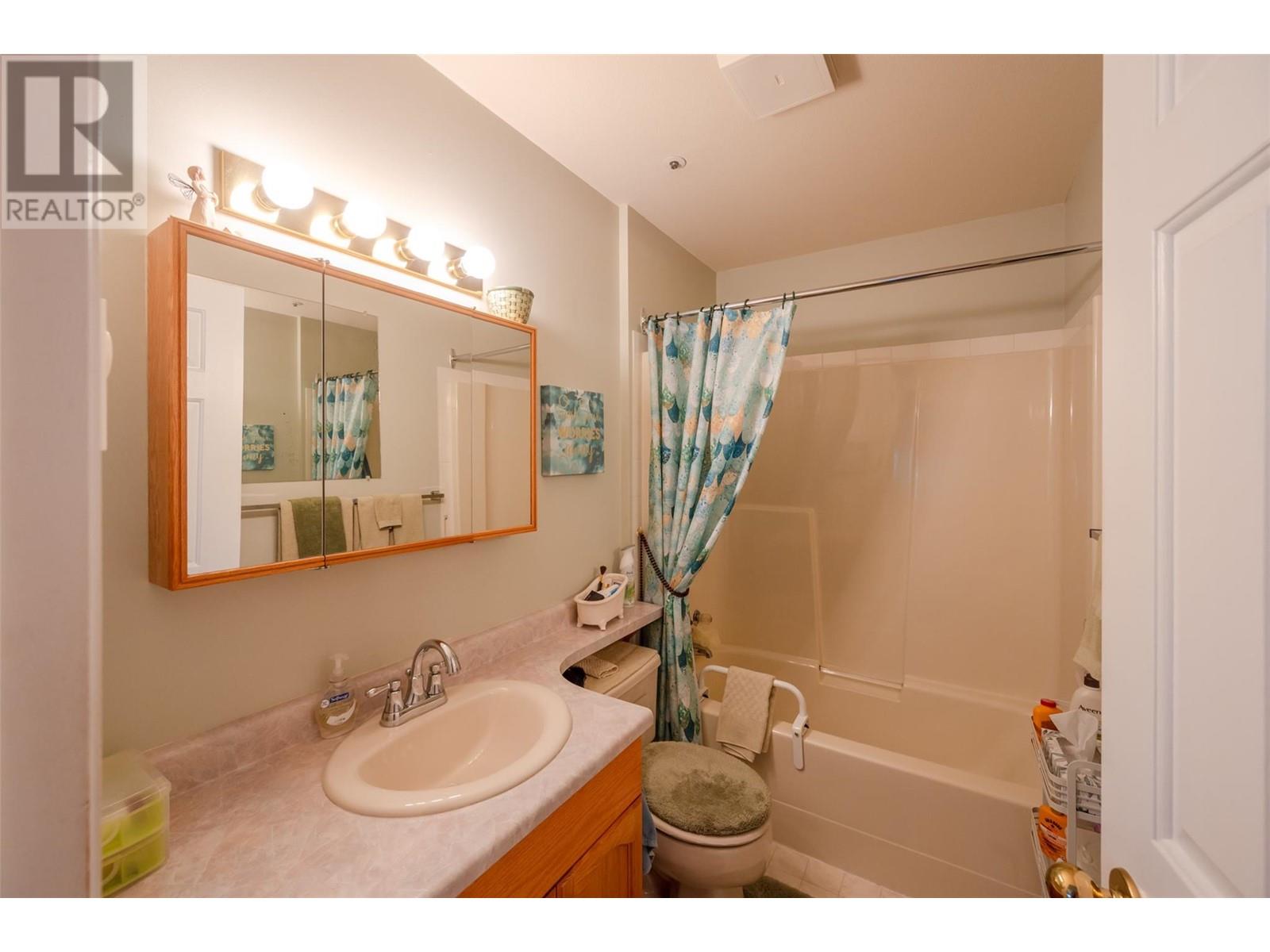 1445 Halifax Street Unit# 305, Penticton, British Columbia  V2A 8M8 - Photo 28 - 10324450