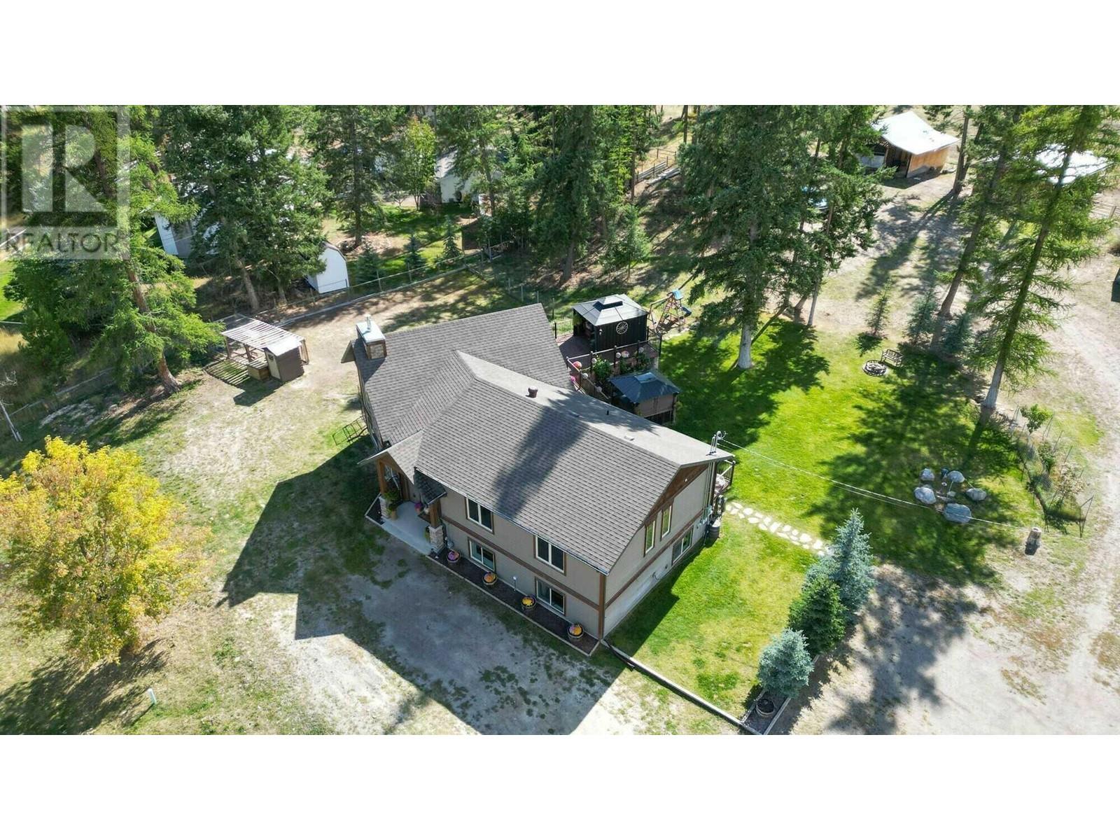 3271 41st  S Avenue, Cranbrook, British Columbia  V1C 6Z9 - Photo 2 - 2479761