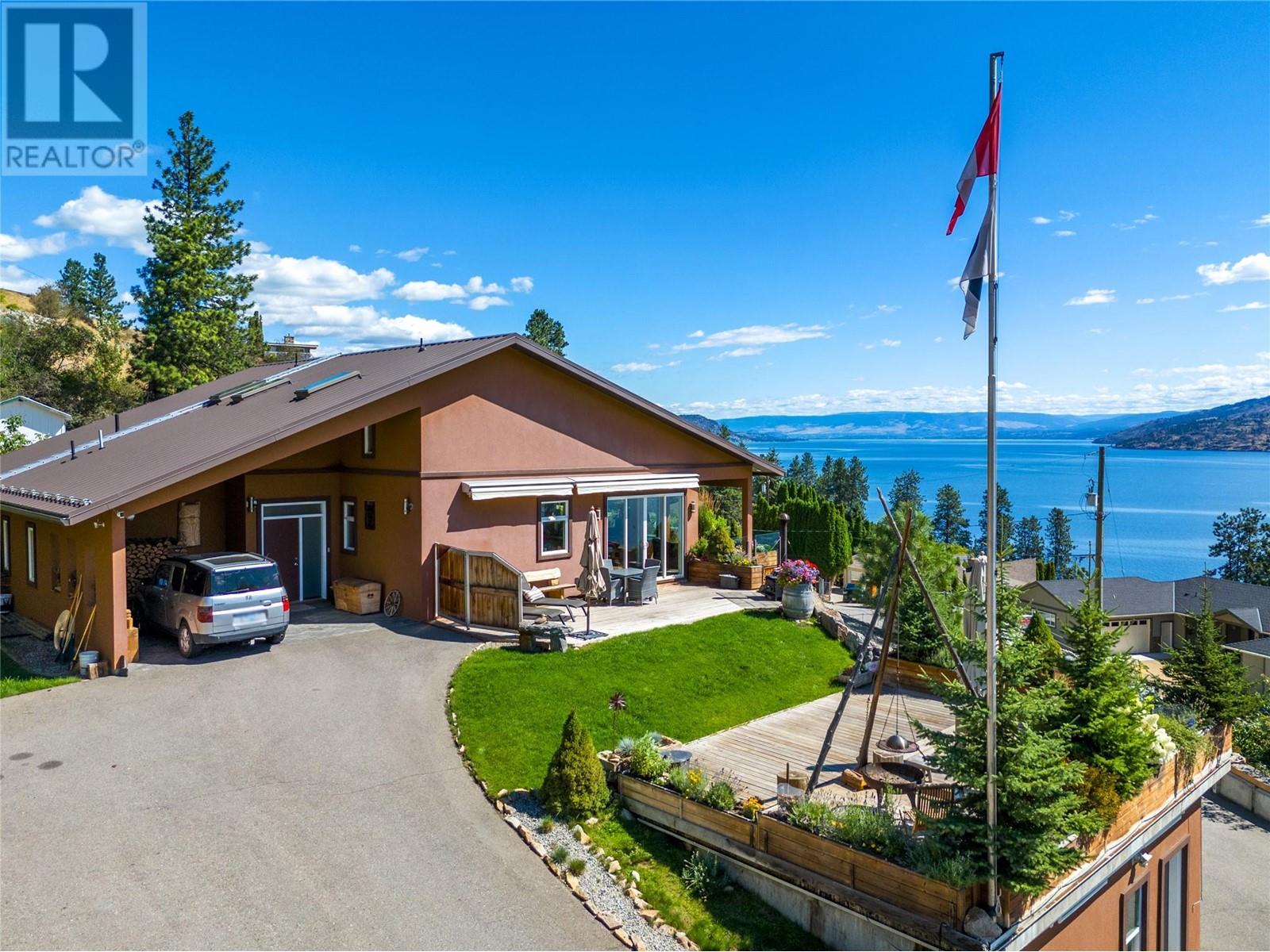 6376 Topham Place, Peachland, British Columbia  V0H 1X7 - Photo 1 - 10322506