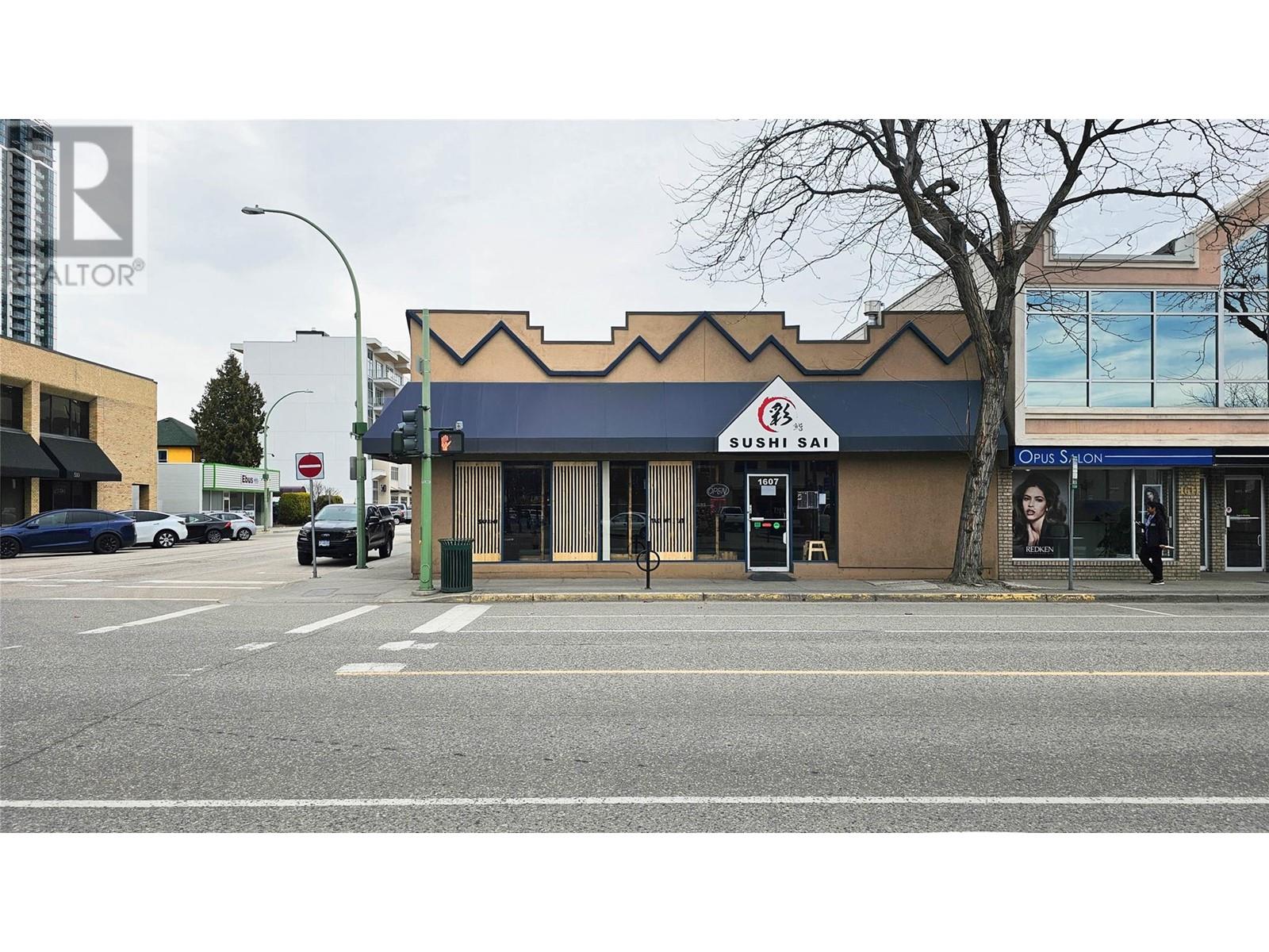 1607 Ellis Street, Kelowna, British Columbia  V1Y 2A8 - Photo 4 - 10325041