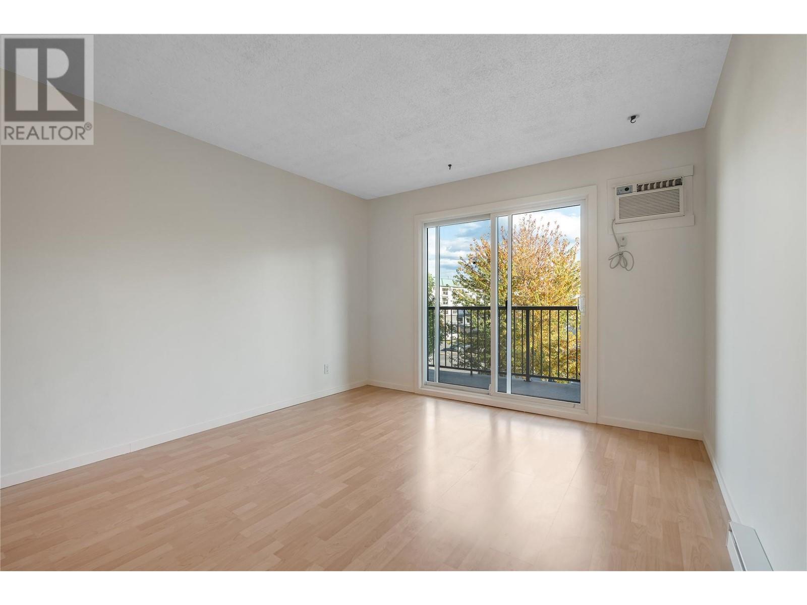 130 Skaha Place Unit# 311, Penticton, British Columbia  V2A 7J6 - Photo 13 - 10325090