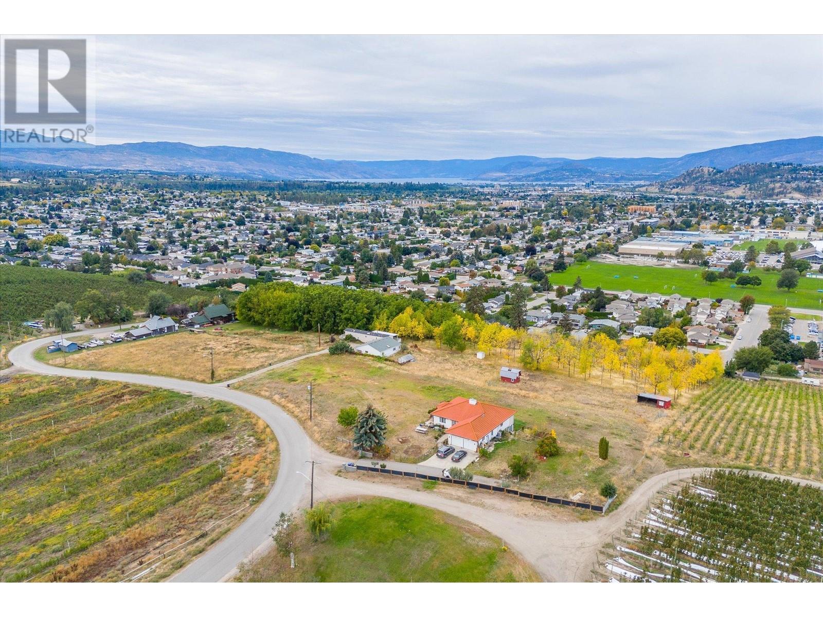 848 Webster Road, Kelowna, British Columbia  V1P 1C2 - Photo 7 - 10325190