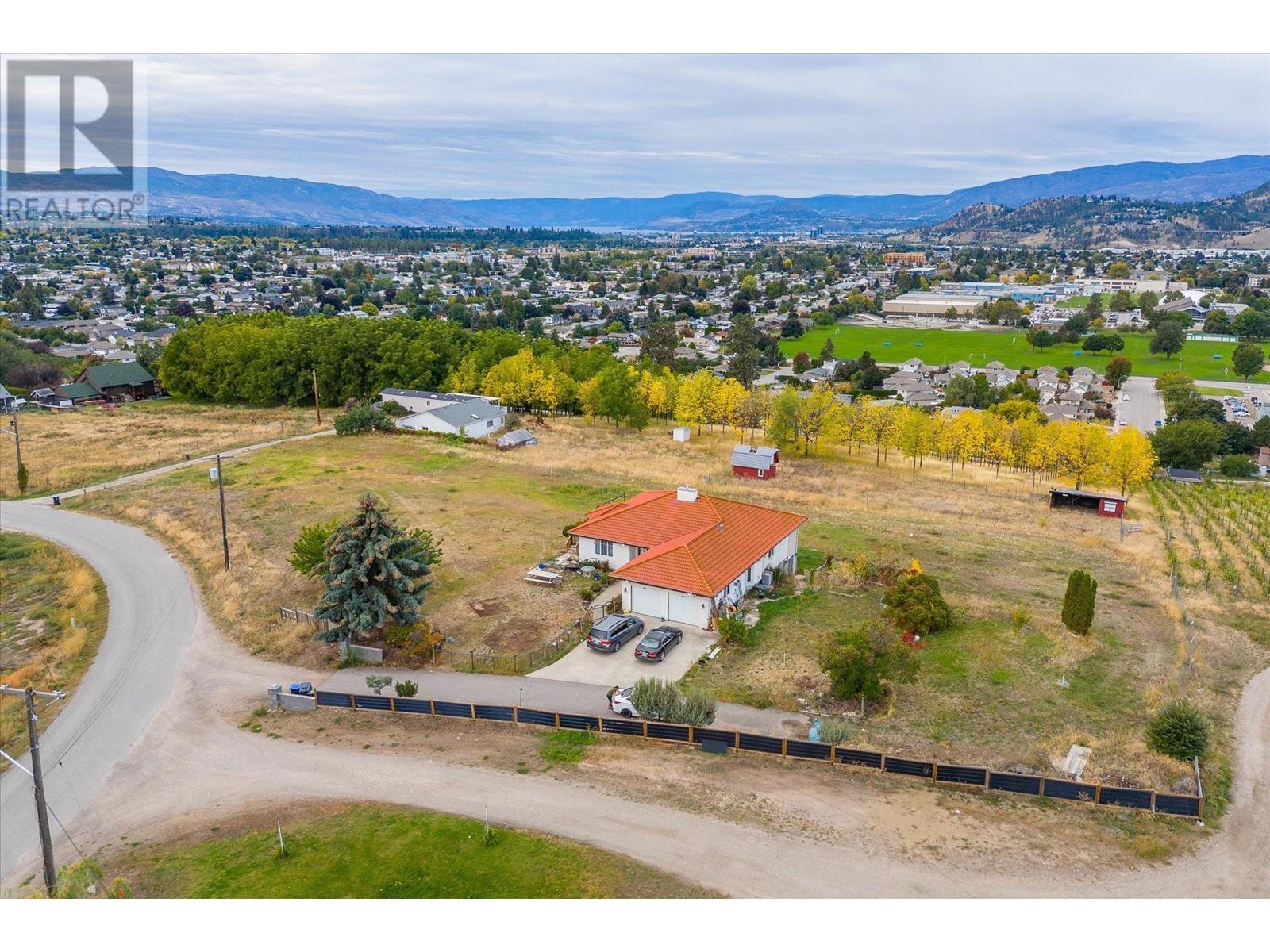 848 Webster Road, Kelowna, British Columbia  V1P 1C2 - Photo 8 - 10325190