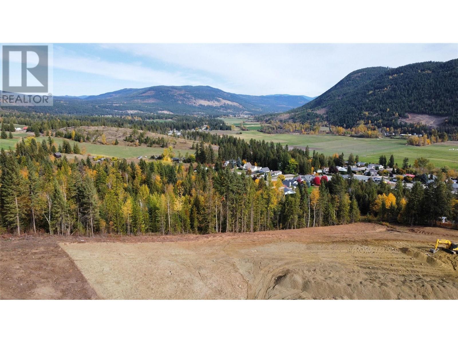 2680 Cedar Ridge Street Unit# 5 Lot# 5, Lumby, British Columbia  V0E 2G5 - Photo 3 - 10321471