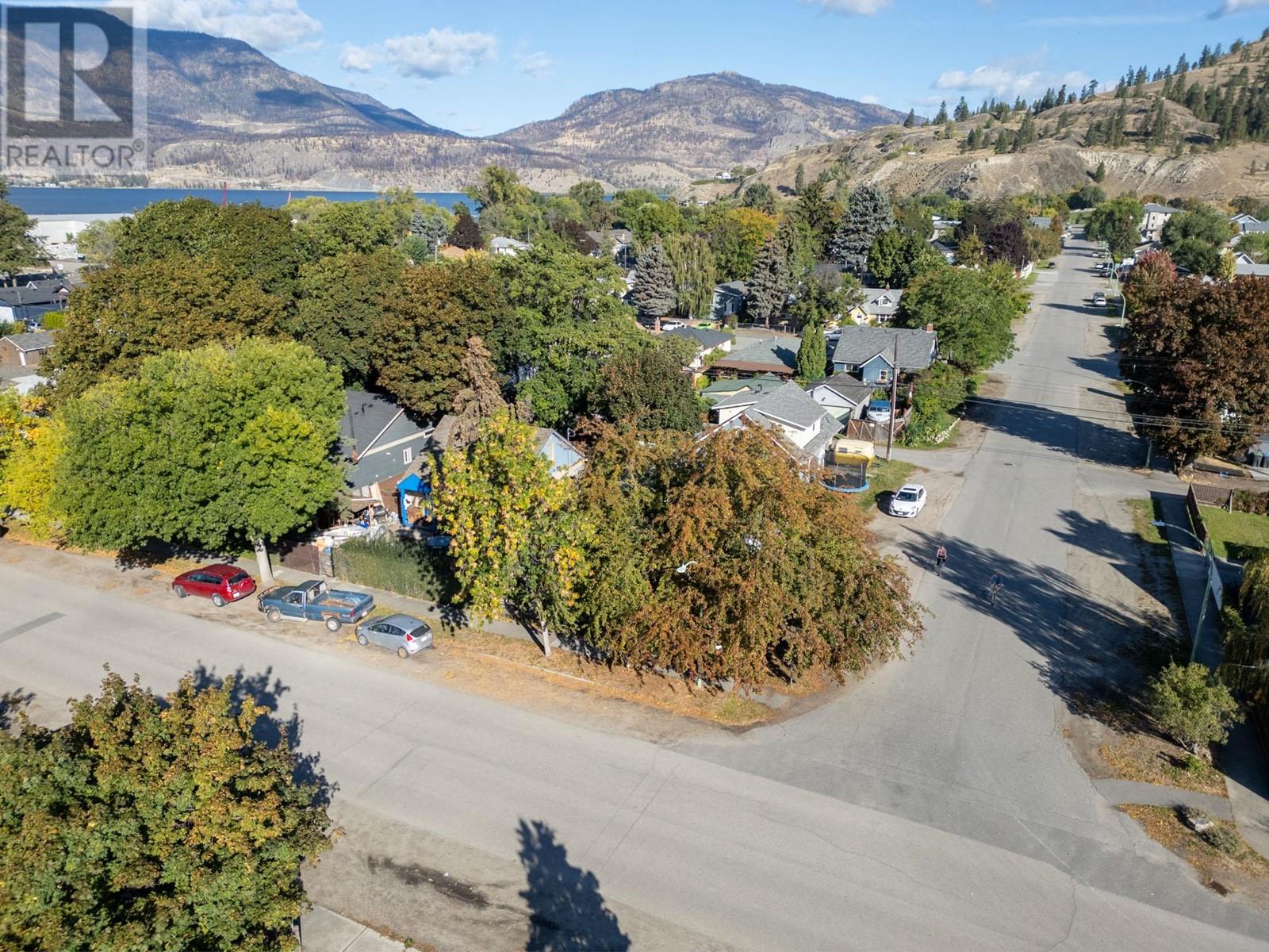 590-592 Bay Avenue, Kelowna, British Columbia  V1Y 7J7 - Photo 49 - 10325231