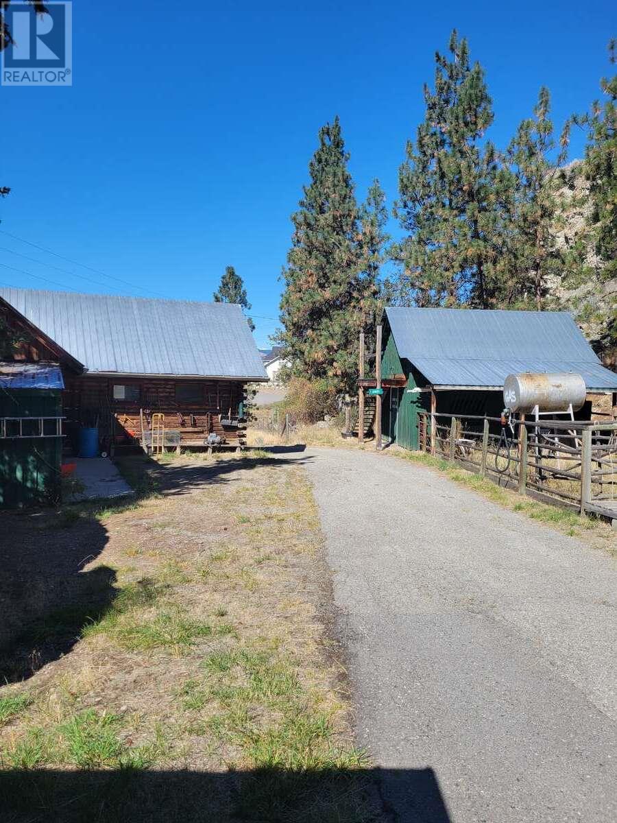 3655 Mclean Road, Okanagan Falls, British Columbia  V0H 1R5 - Photo 27 - 10325338