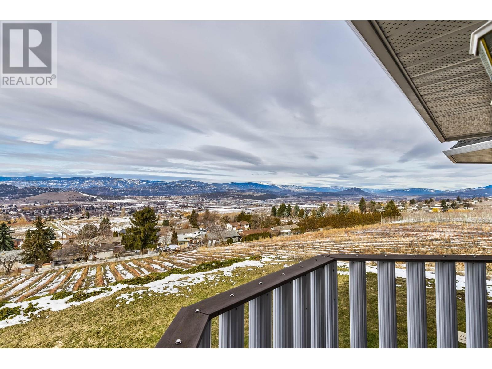 1135 Graf Road, Kelowna, British Columbia  V1P 1B8 - Photo 60 - 10325371