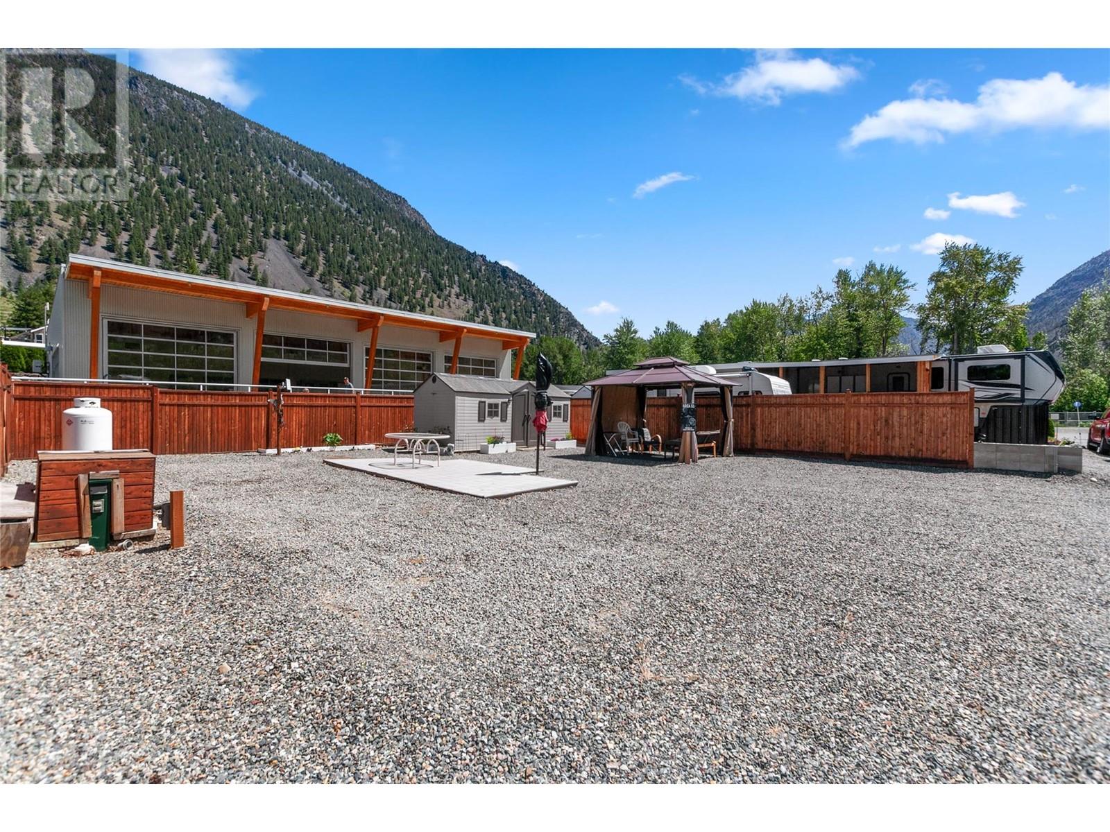 4354 Highway 3 Unit# 51, Keremeos, British Columbia  V0X 1N1 - Photo 3 - 10325450