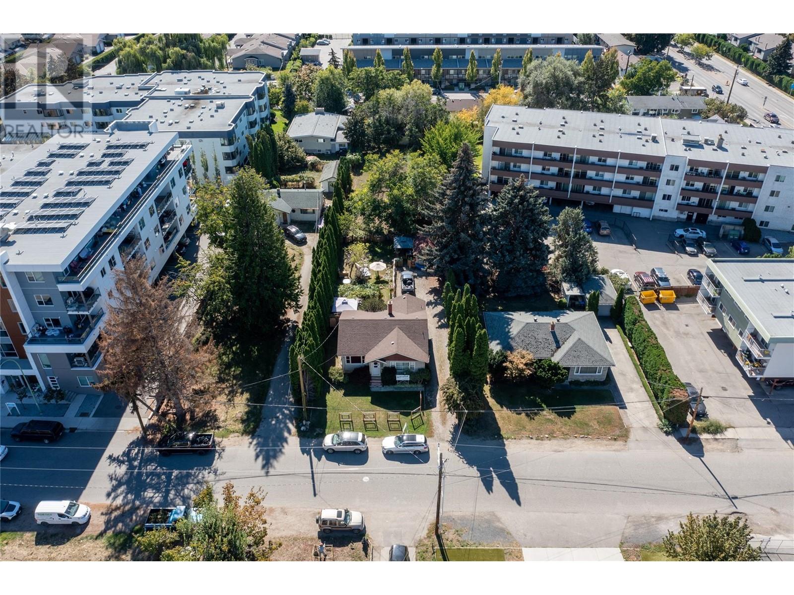 1115, 1125, 1135 Pacific Avenue, Kelowna, British Columbia  V1Y 5T8 - Photo 1 - 10325171