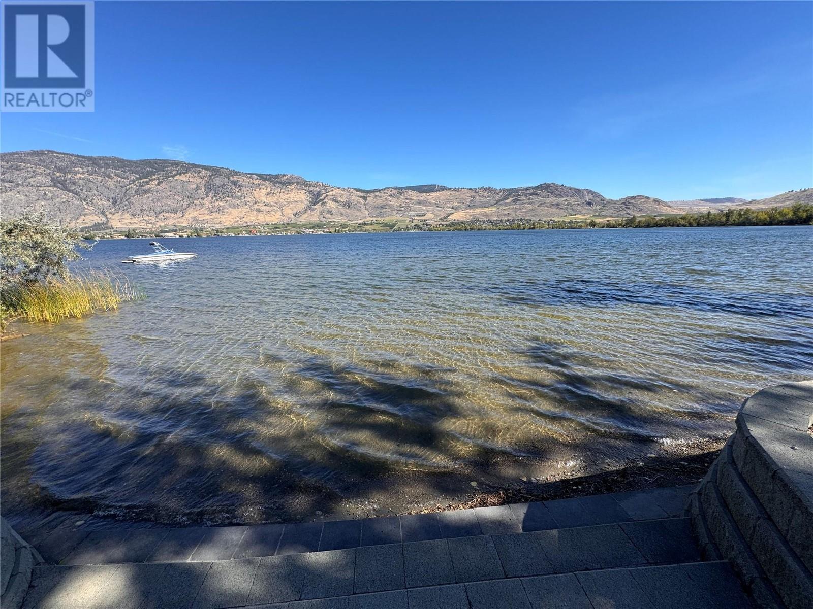 4025 Oleander Drive, Osoyoos, British Columbia  V0H 1V1 - Photo 12 - 10325474