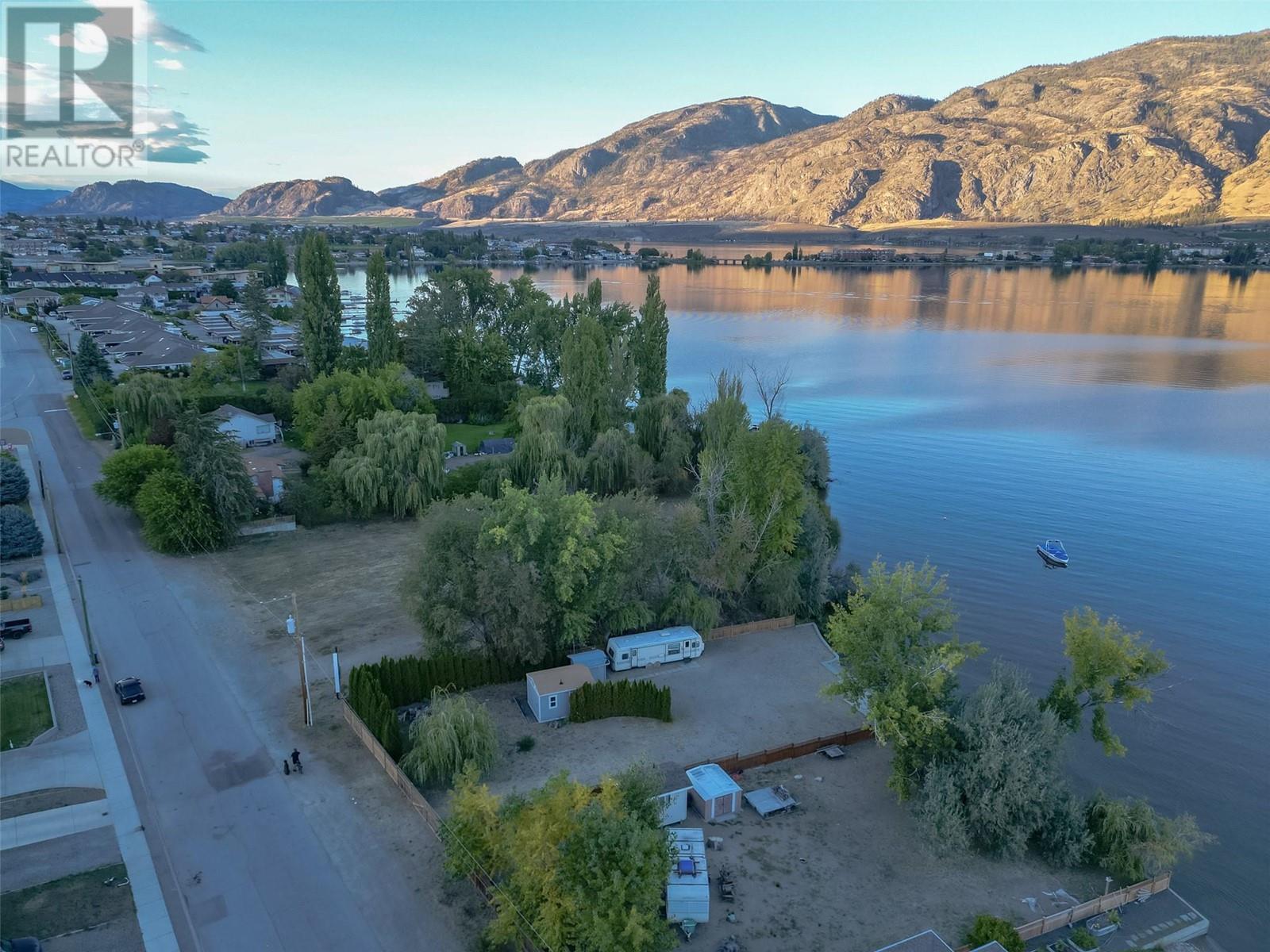 4025 Oleander Drive, Osoyoos, British Columbia  V0H 1V1 - Photo 33 - 10325474