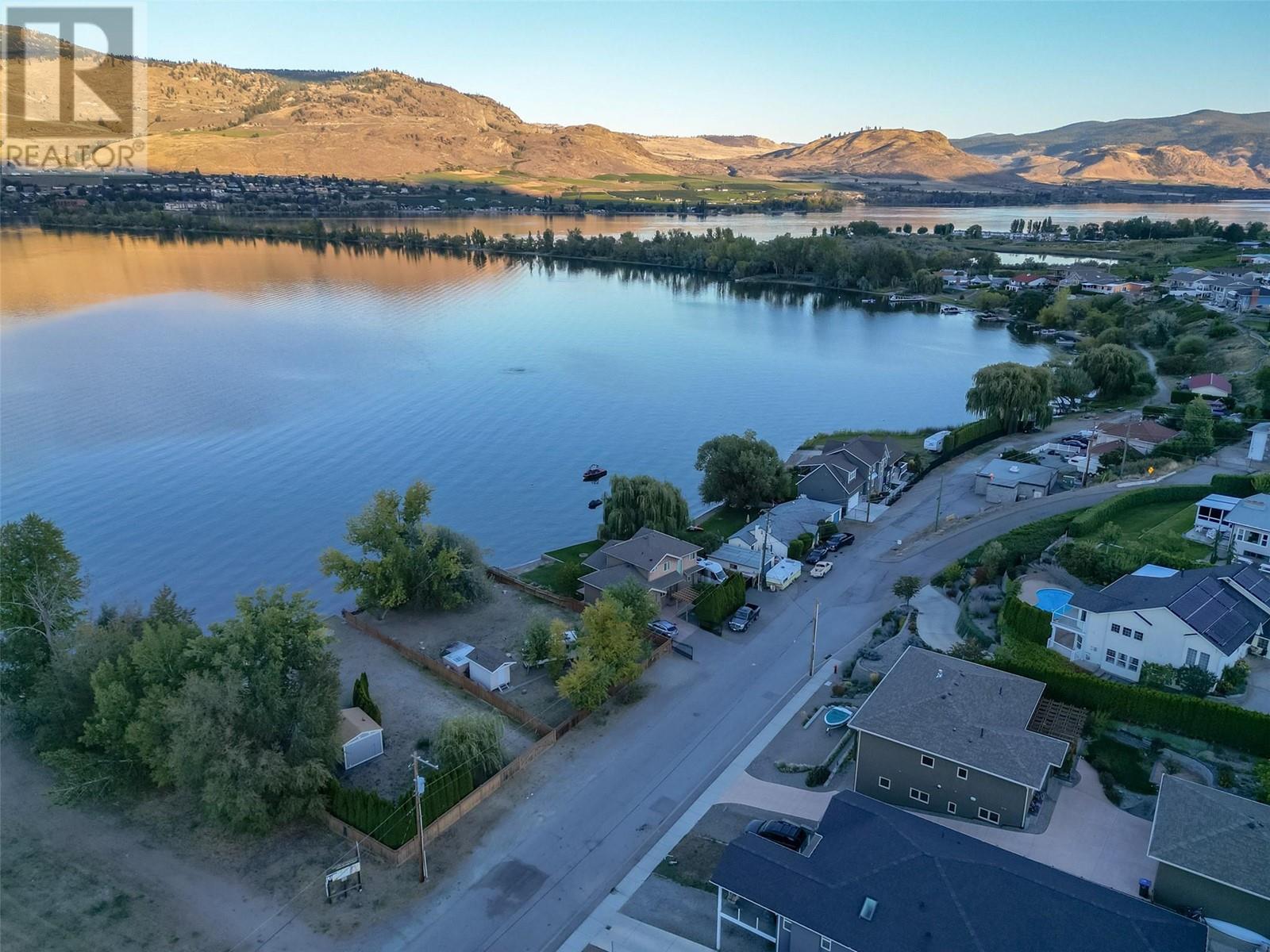 4025 Oleander Drive, Osoyoos, British Columbia  V0H 1V1 - Photo 40 - 10325474