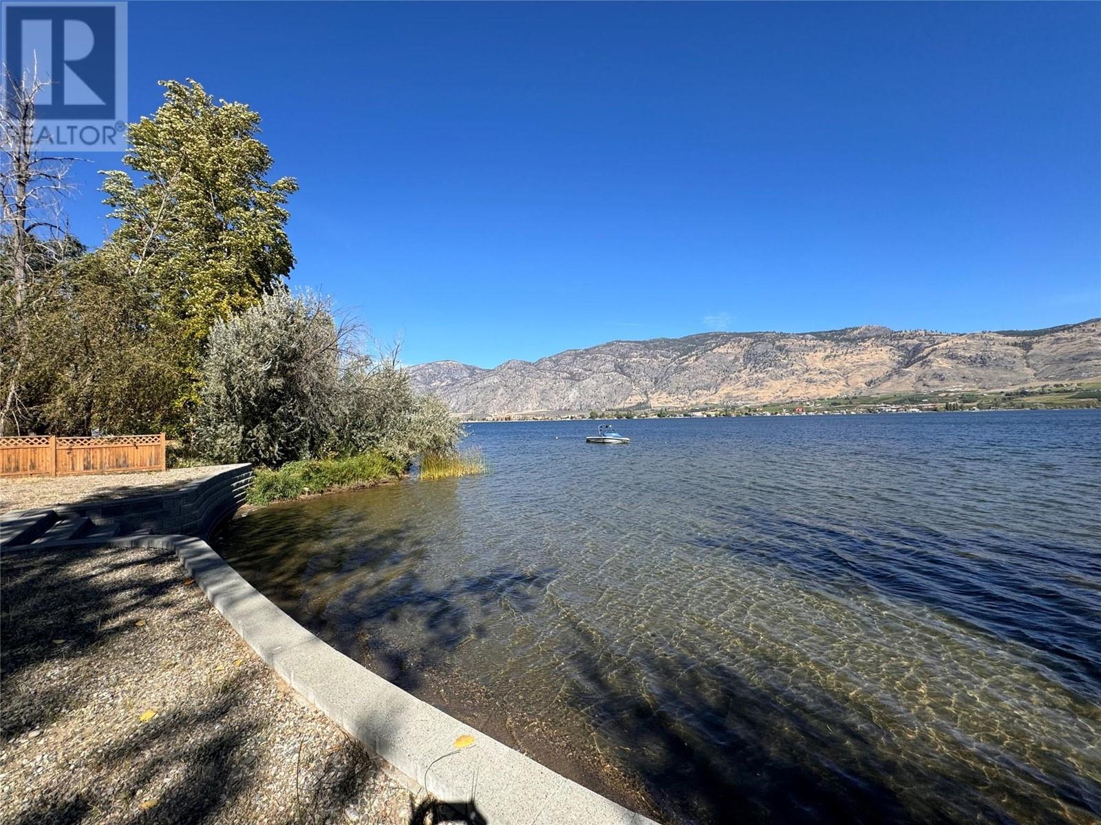 4025 Oleander Drive, Osoyoos, British Columbia  V0H 1V1 - Photo 8 - 10325474