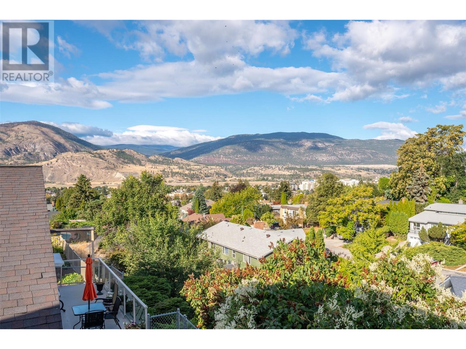 217 Greenwood Drive, Penticton, British Columbia  V2A 7P9 - Photo 2 - 10325233