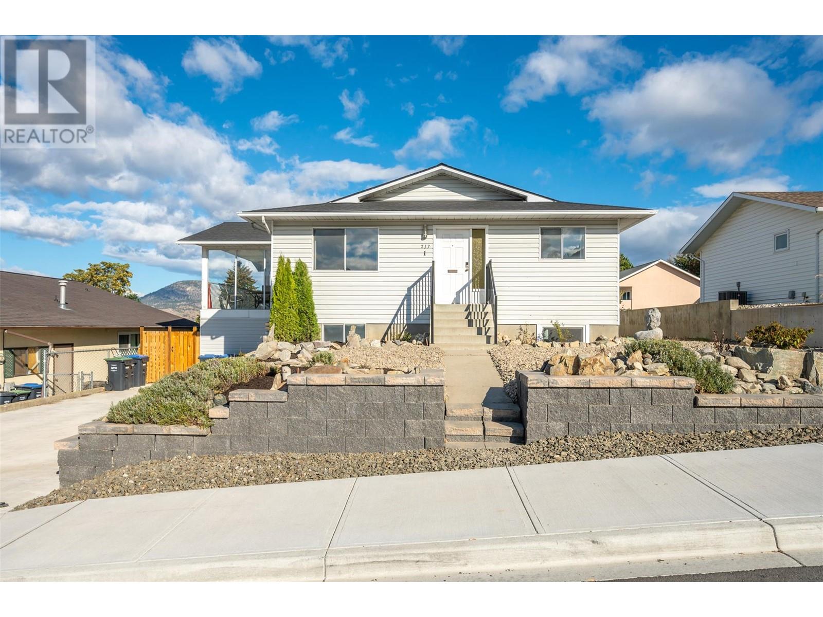 217 Greenwood Drive, Penticton, British Columbia  V2A 7P9 - Photo 5 - 10325233