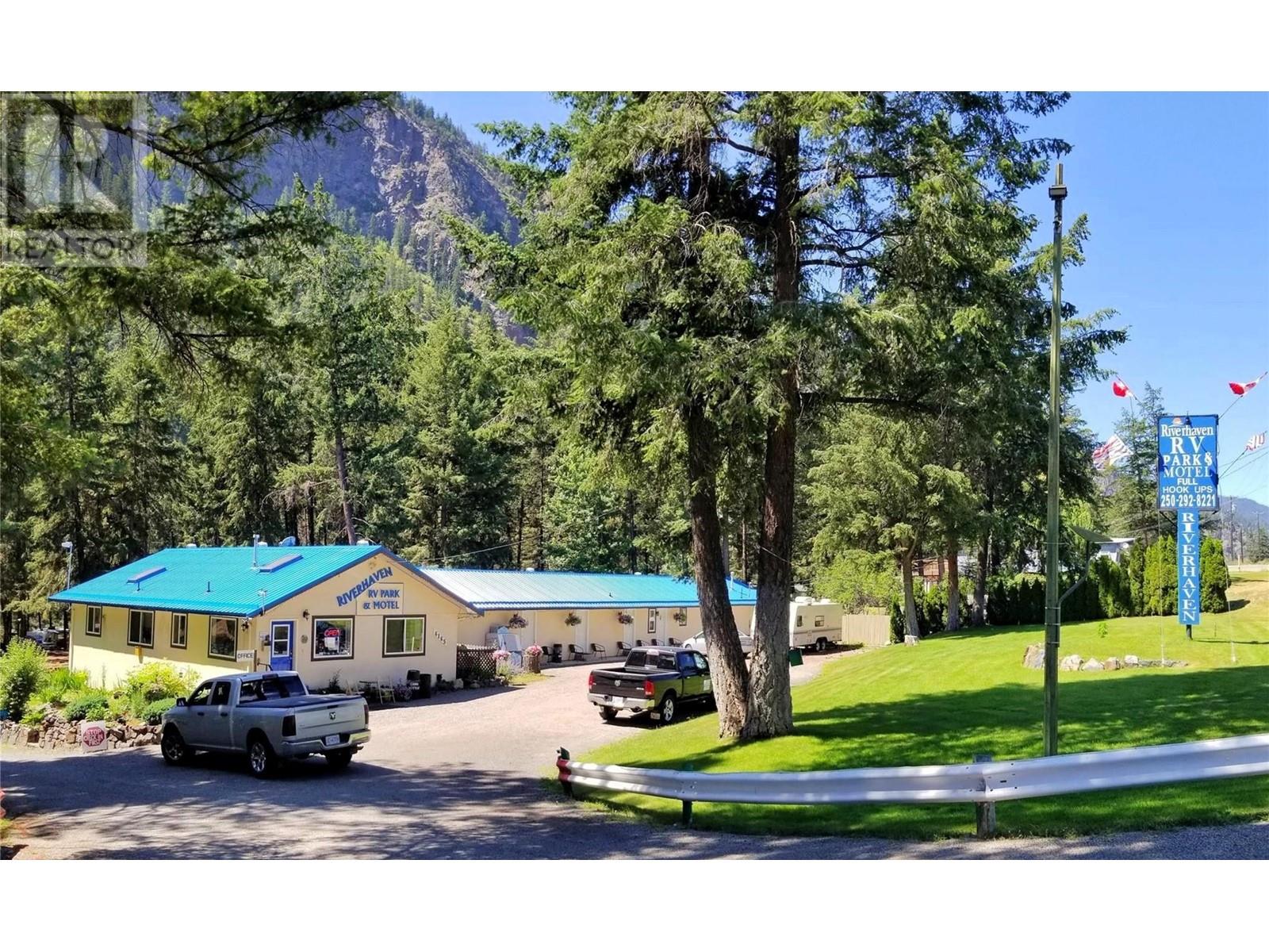 6165 Highway 3, Hedley, British Columbia  V0X 1K0 - Photo 1 - 10325018