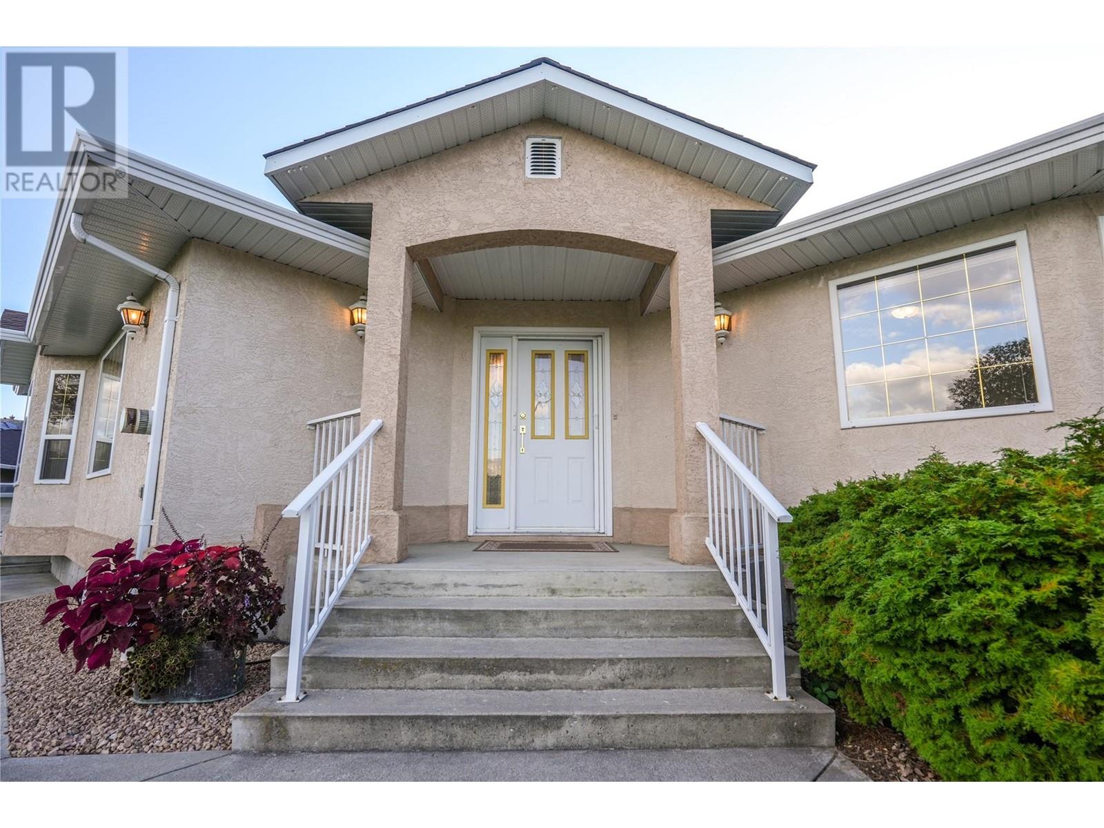 5985 Hespeler Road, Summerland, British Columbia  V0H 1Z4 - Photo 2 - 10325592