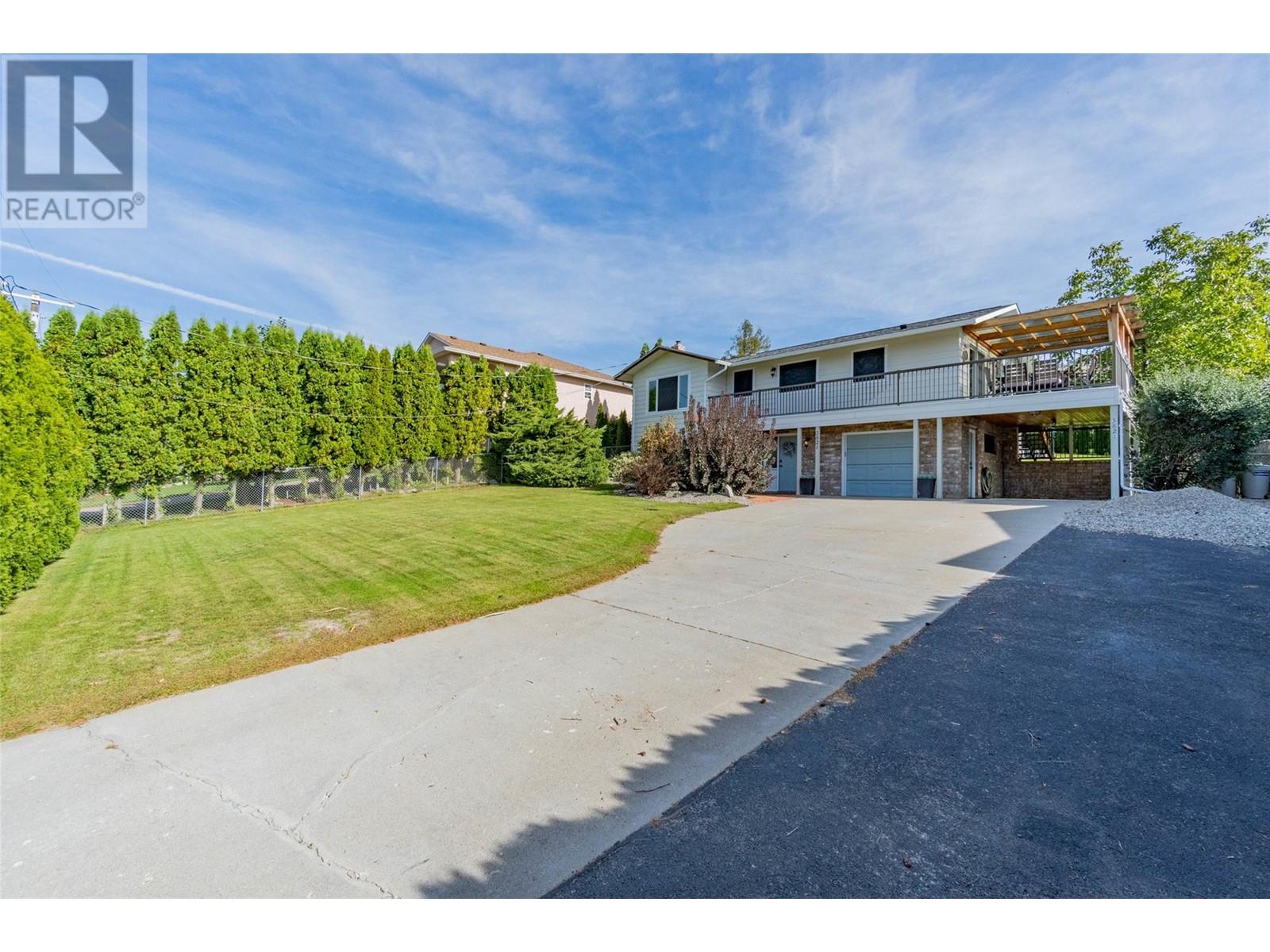 3821 35th Street, Osoyoos, British Columbia  V0H 1V6 - Photo 4 - 10325660