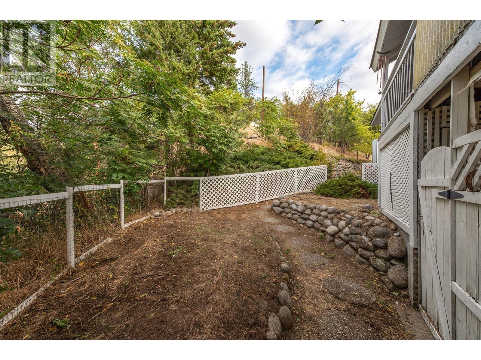 3972 Desert Pines Avenue, Peachland, British Columbia  V4T 1X2 - Photo 32 - 10325349