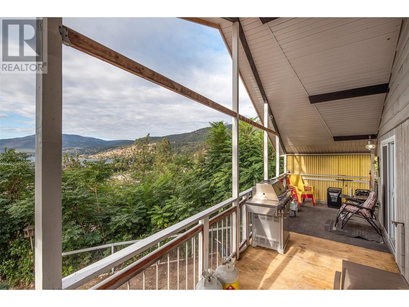 3972 Desert Pines Avenue, Peachland, British Columbia  V4T 1X2 - Photo 38 - 10325349