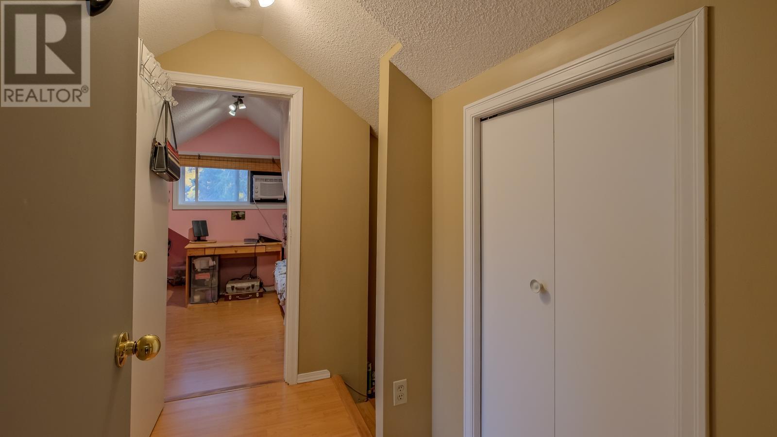 1008 Wilson Avenue, Kelowna, British Columbia  V1Y 6Y3 - Photo 32 - 10325728