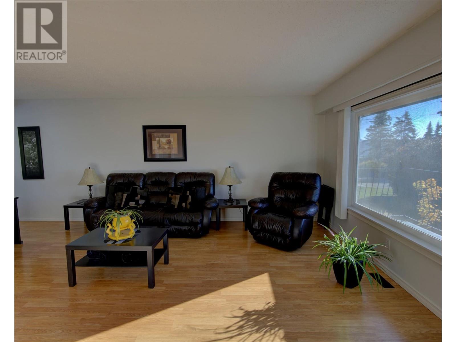 3173 Phillips Road, Vernon, British Columbia  V1B 3H6 - Photo 11 - 10325693