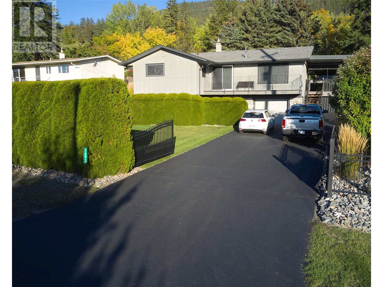 3173 Phillips Road, Vernon, British Columbia  V1B 3H6 - Photo 2 - 10325693