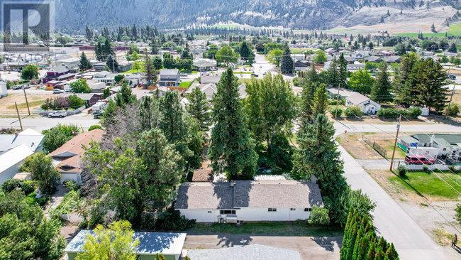 406 6th Avenue, Keremeos, British Columbia  V0X 1N3 - Photo 38 - 10325939