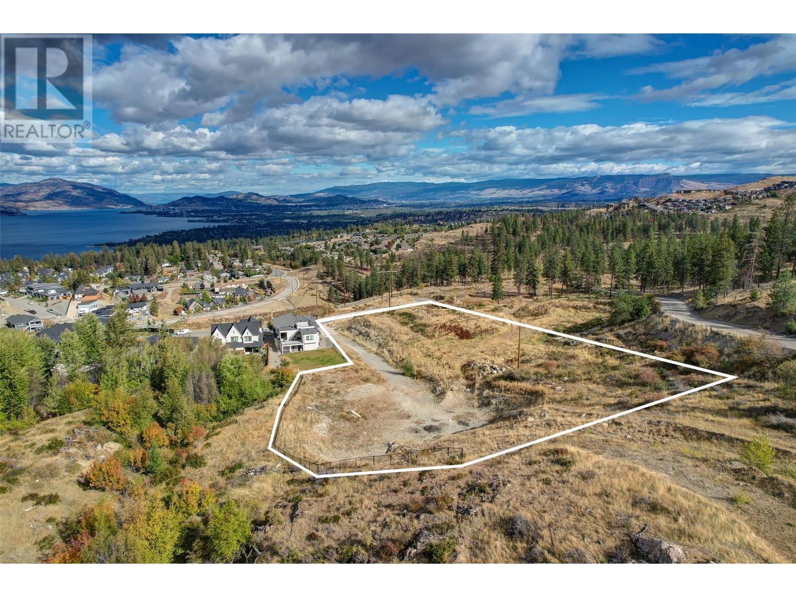 602 Trumpeter Road, Kelowna, British Columbia  V1W 4L6 - Photo 1 - 10325256