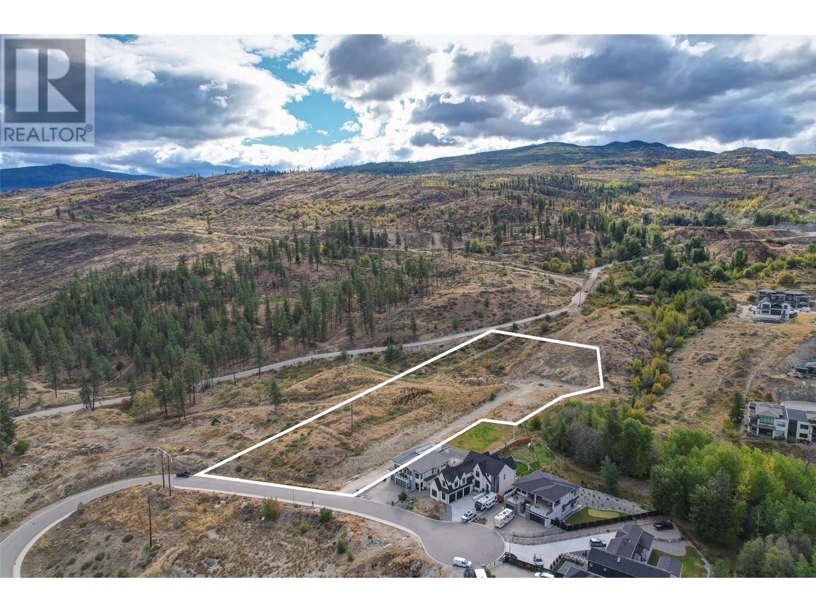 602 Trumpeter Road, Kelowna, British Columbia  V1W 4L6 - Photo 6 - 10325256